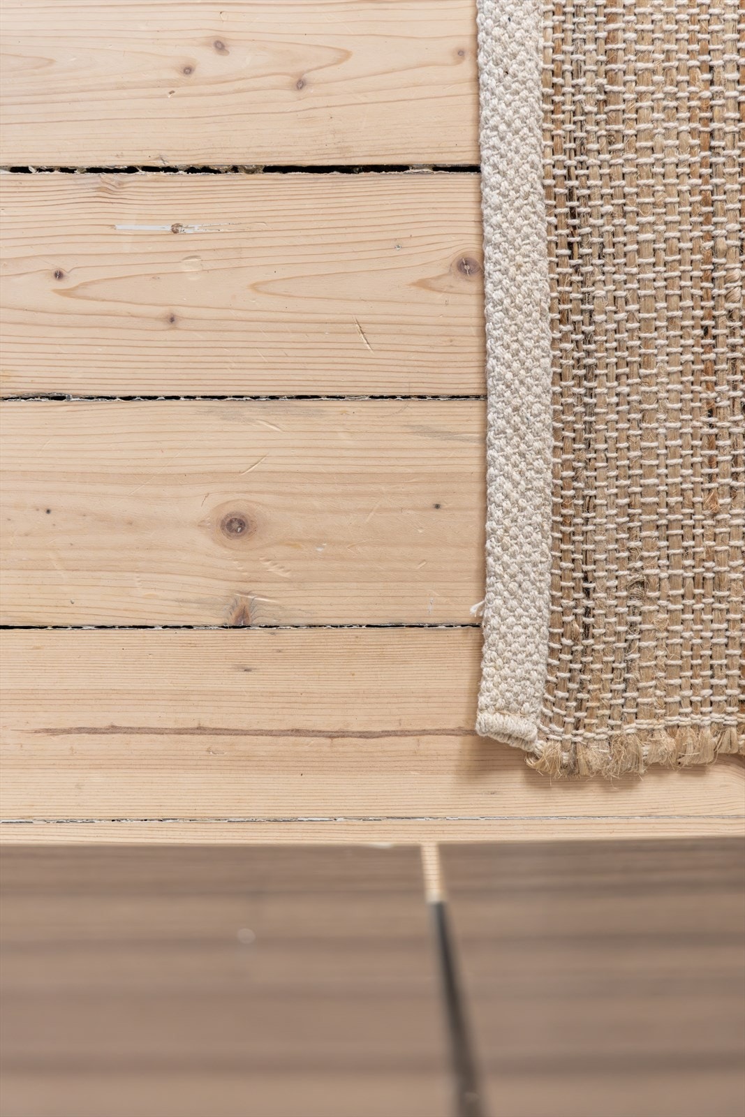 Pene, originale tregulv som gir den gode atmosfæren til leiligheten. Galleribilde