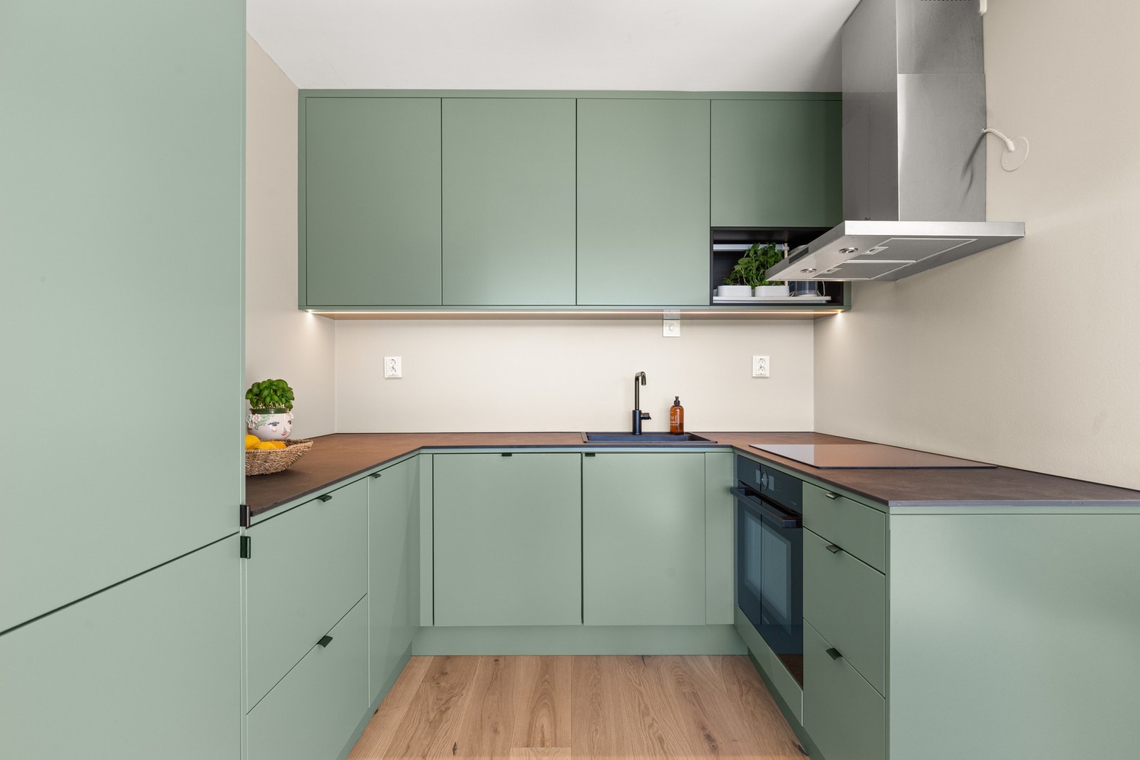 Integrerte kvalitetshvitevarer som medfølger handelen. Galleribilde