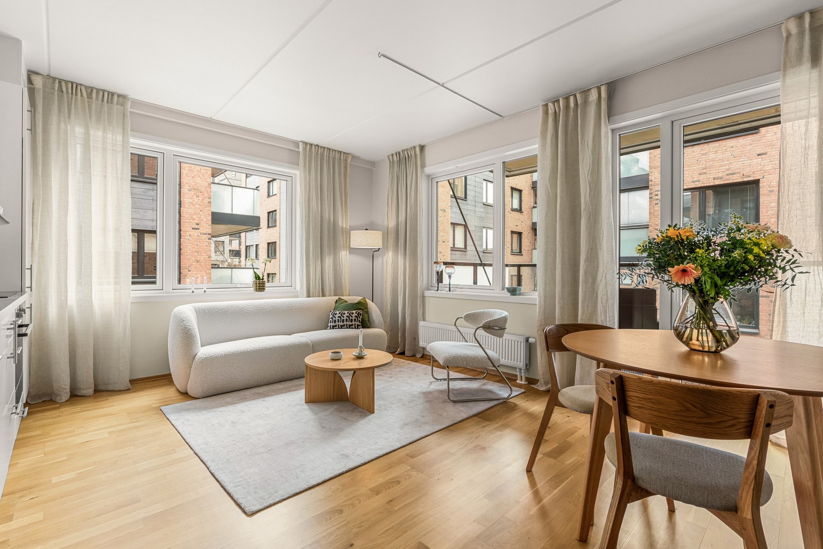 PrivatMegleren ved Amalie Nyhus har gleden av å presentere Turbinveien 21 - en innbydende 2-roms andelsleilighet i Francis borettslag i Kværnerbyen. Galleribilde