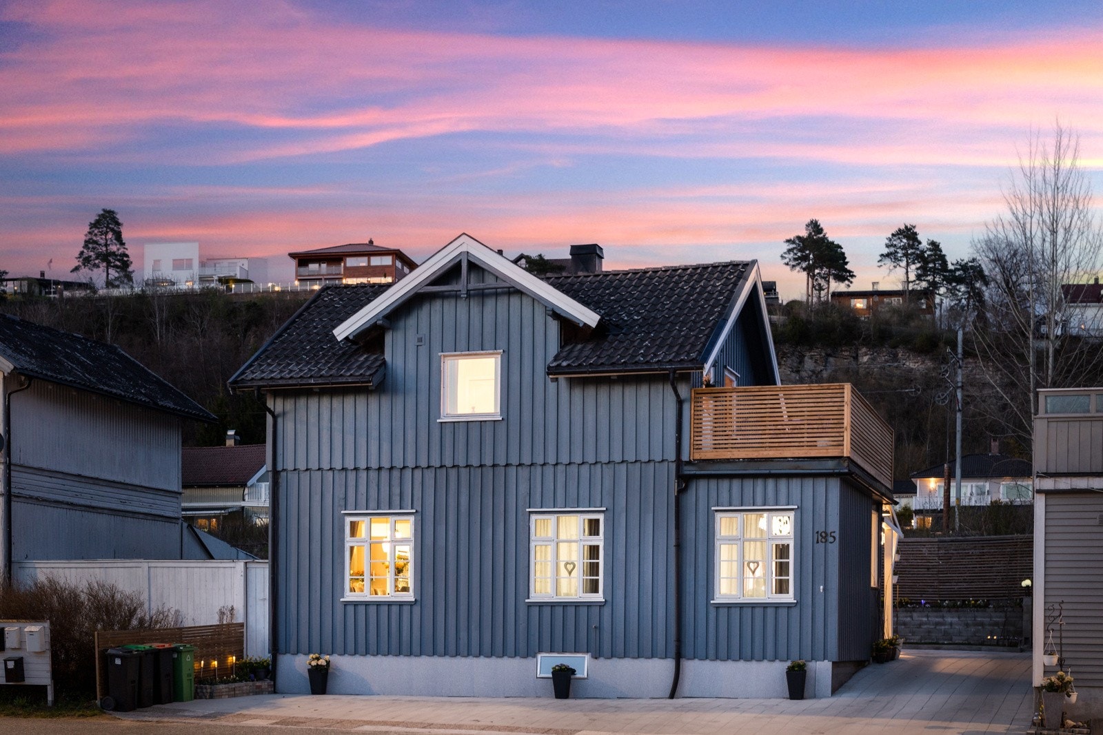 Bølevegen 185! En flott innholdsrik enebolig over 2 plan. Galleribilde