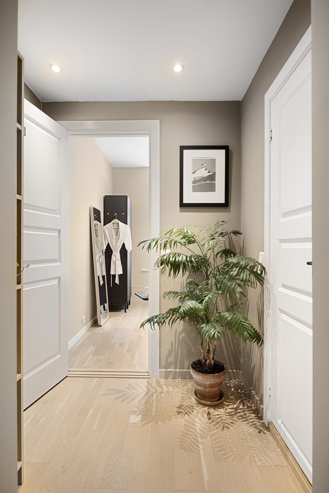 Fra gangen er det adkomst til hovedsoverommet. Galleribilde