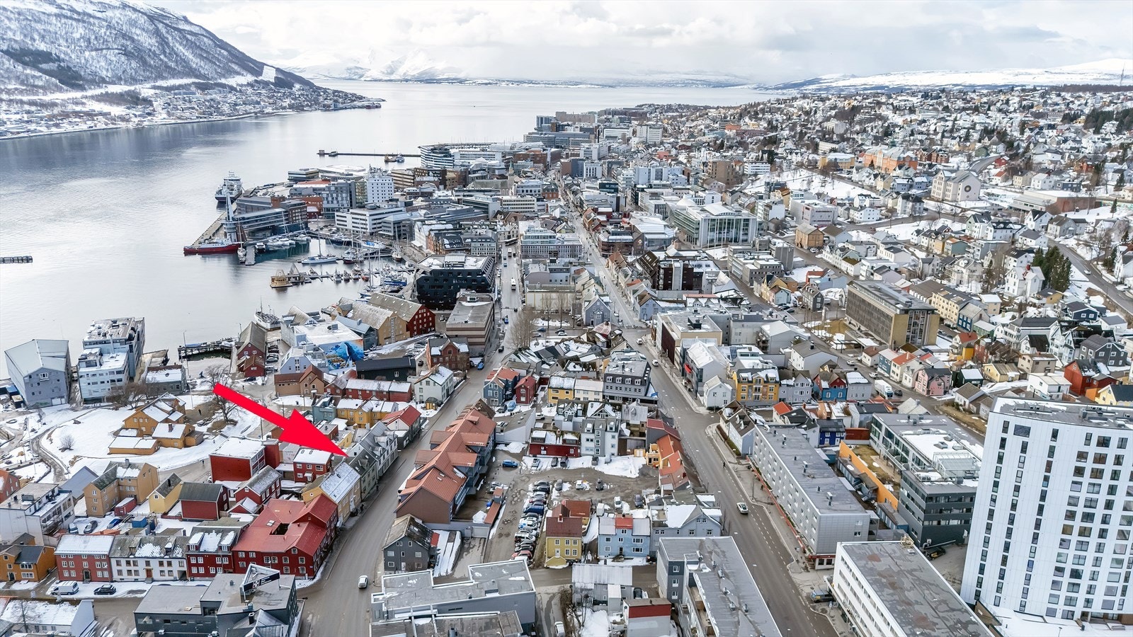 Supersentral beliggenhet med nærhet til alt man trenger i hverdagen! Galleribilde