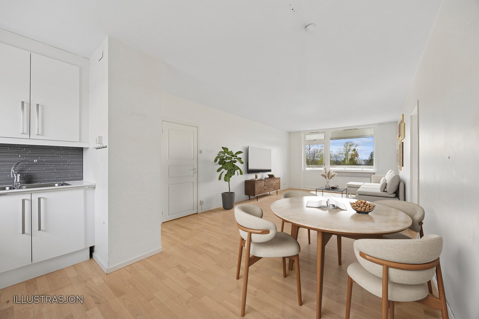 Lys og trivelig leilighet med super planløsning og meget god atmosfære. Enkel adkomst samtidig som den ligger høyt og fritt! Galleribilde