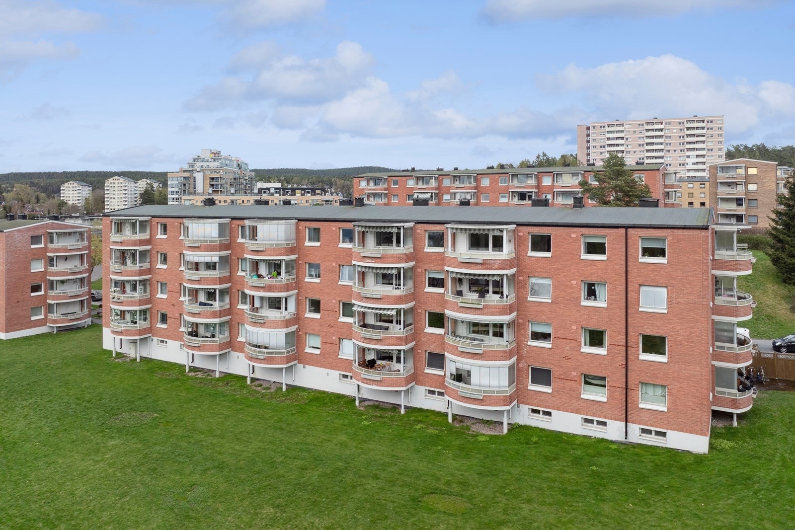 Gangavstand til Bøler Senter med godt utvalg av forretninger og et rikt utvalg av servicetilbud. Galleribilde