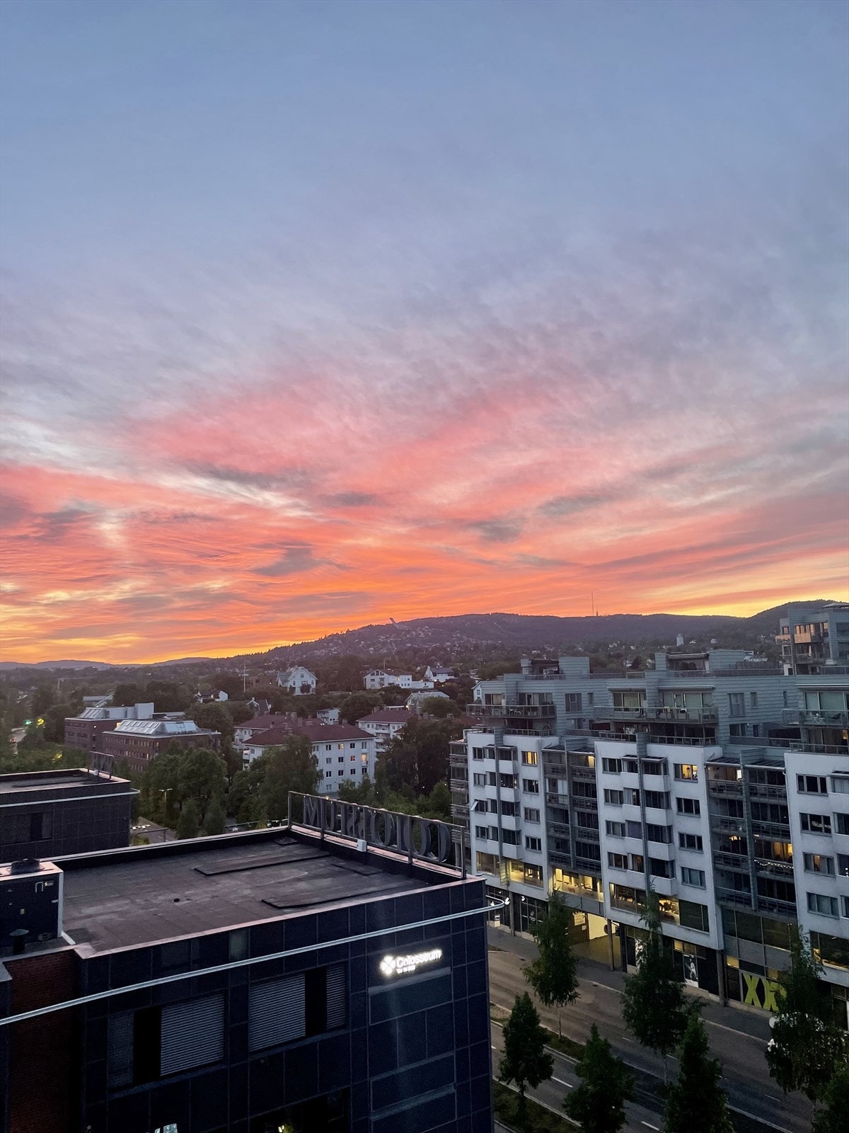 Solnedgang slutten av mai 2023. Bildet er tatt av selger. Galleribilde