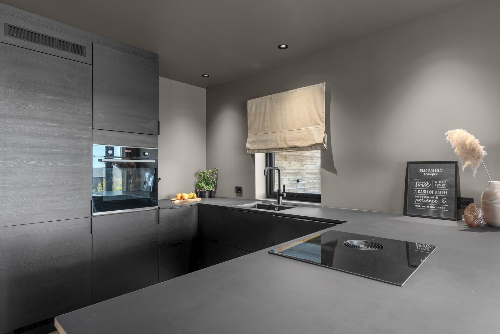 Lekkert kjøkken fra Strai. Galleribilde