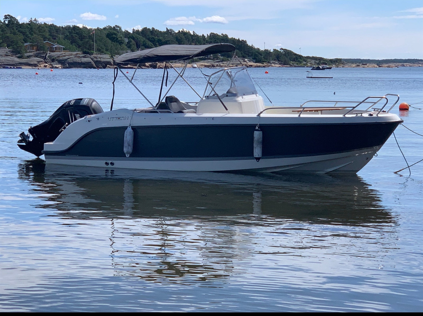 Privatbilde fra selger - En Uttern 62 lagt til ved egen brygge Galleribilde