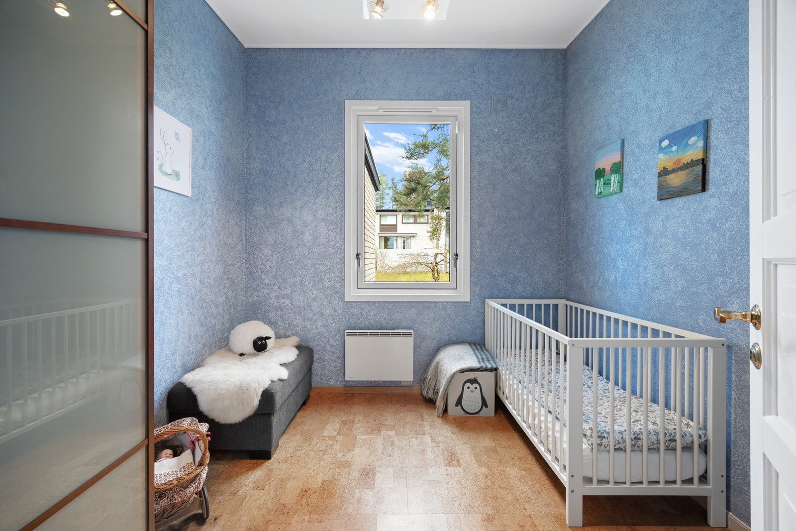Det tredje soverommet er perfekt for barn eller som gjesterom. Galleribilde