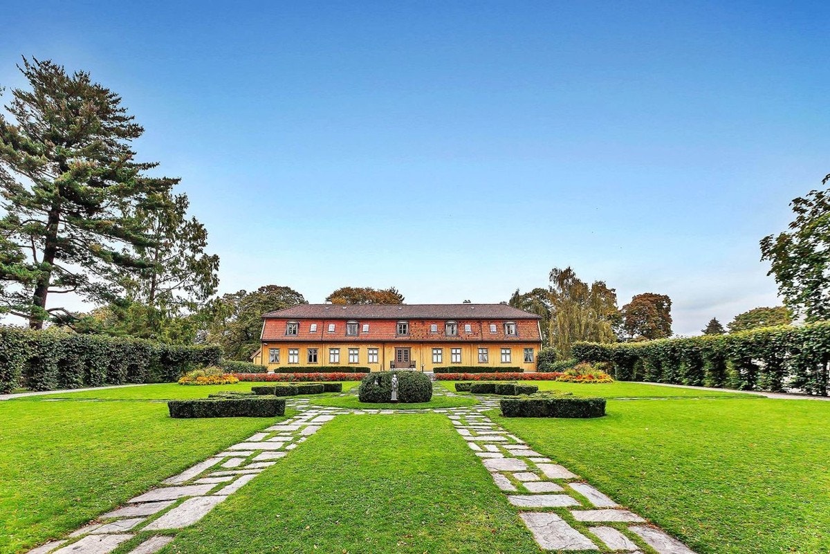 Botanisk hage ligger i nærheten. Galleribilde