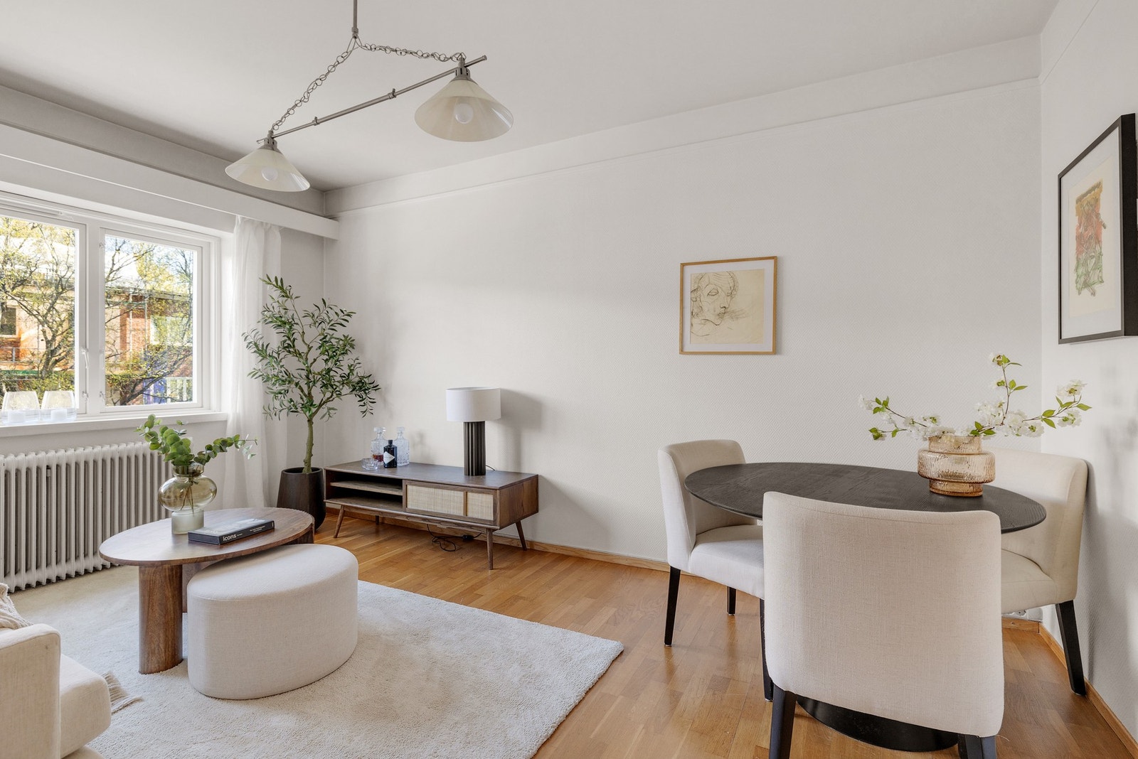 "Alt" er inkl. i felleskostnadene. Varmtvann/fyring og kabel-TV/internett Galleribilde