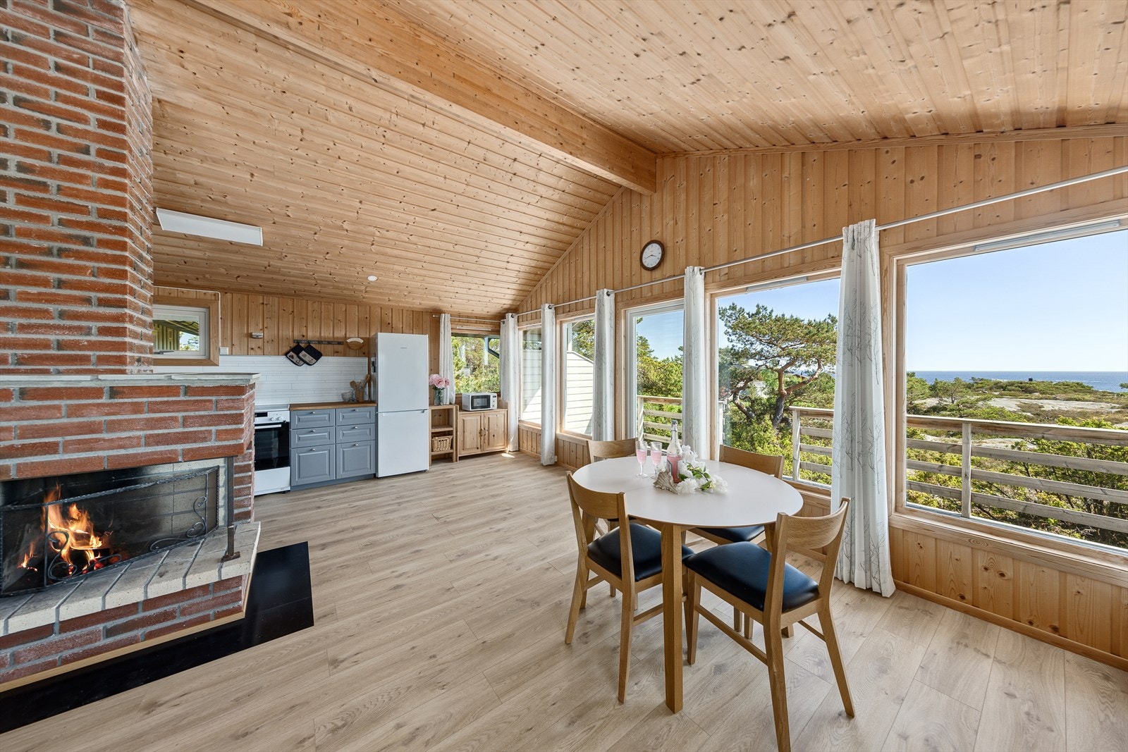 Aktiv eiendomsmegling har gleden av å presentere Rapetangveien 117! Galleribilde