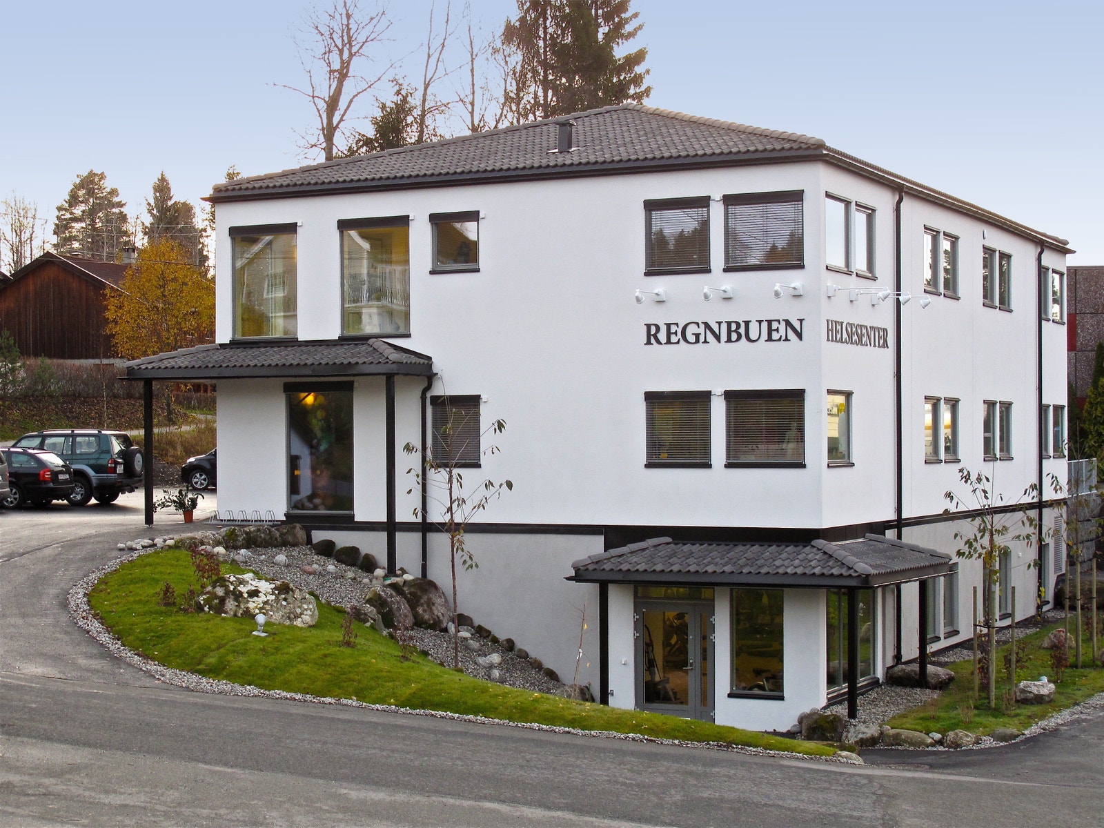 Bygget sett fra øst Galleribilde
