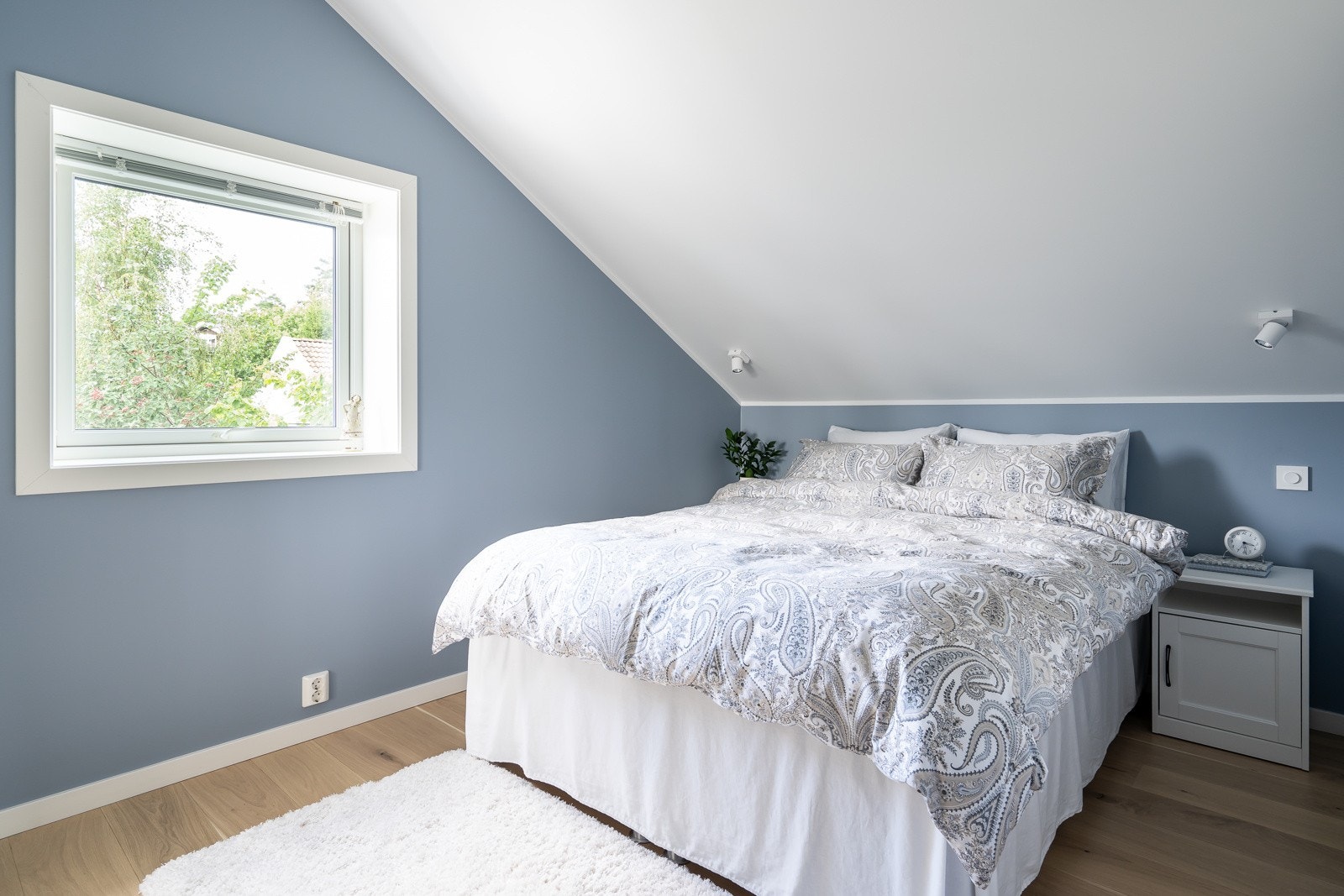 Boligen byr på 3 soverom. Galleribilde