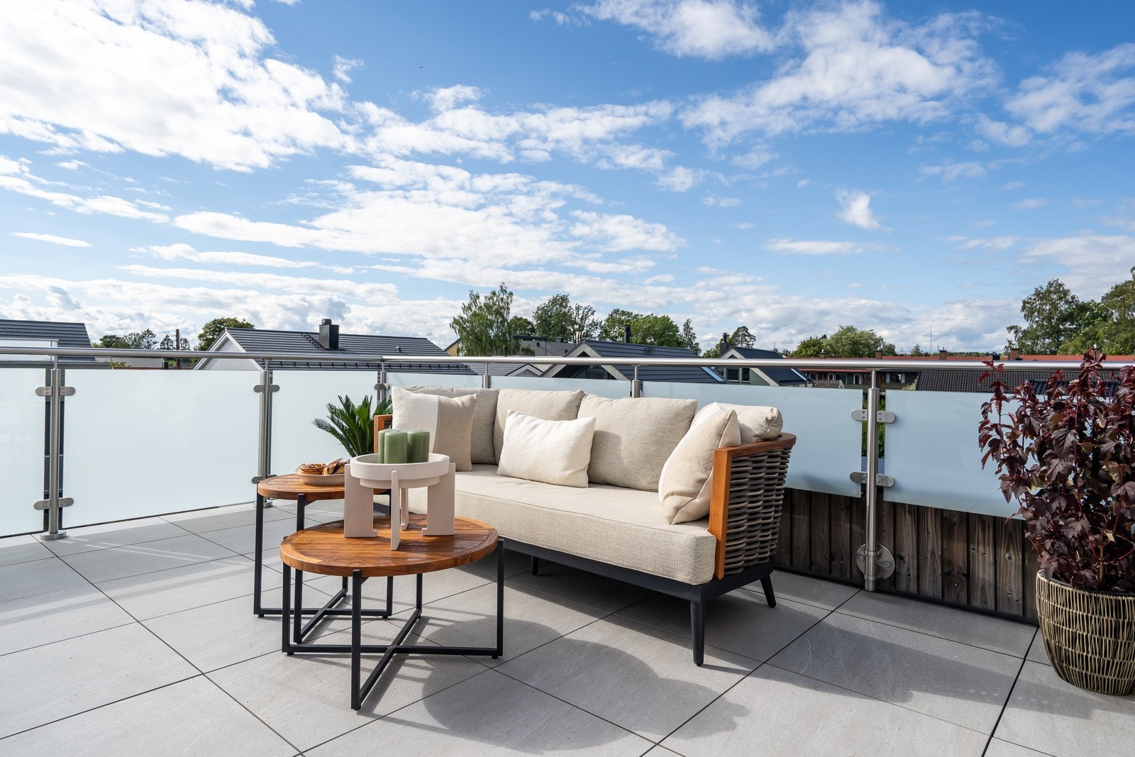 Herlig, usjenert uteplass på 26 kvm! Galleribilde