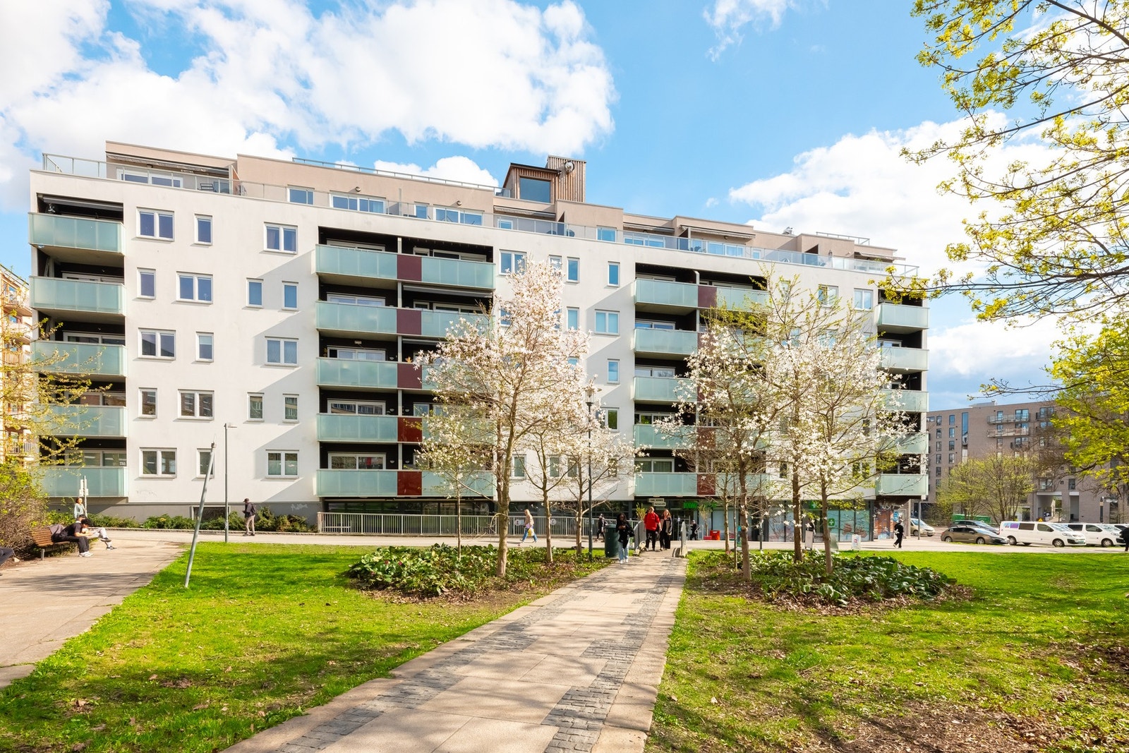 Boligblokkens fasade. Galleribilde