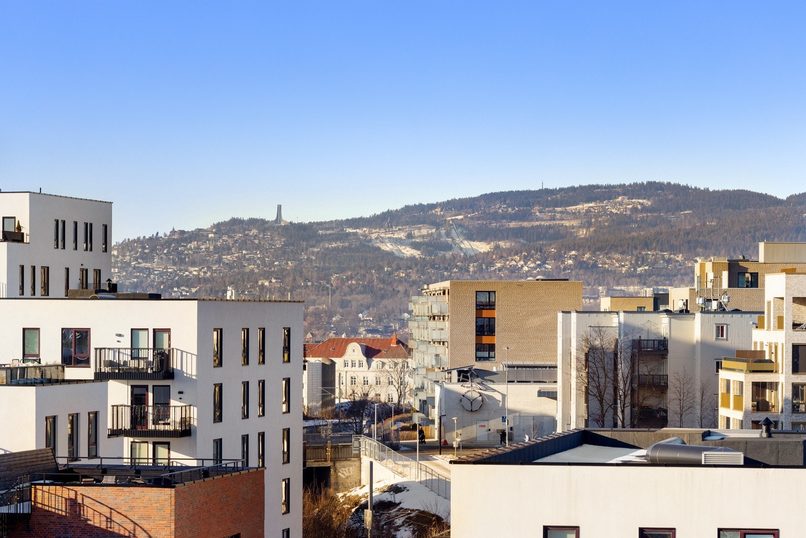 Flott utsikt fra takterrassen. Galleribilde