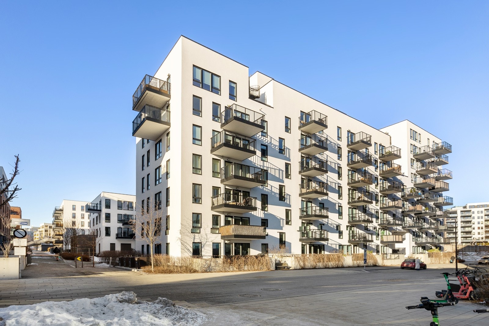 Veldrevet og hyggelig borettslag bestående av 102 andelsleiligheter. Galleribilde