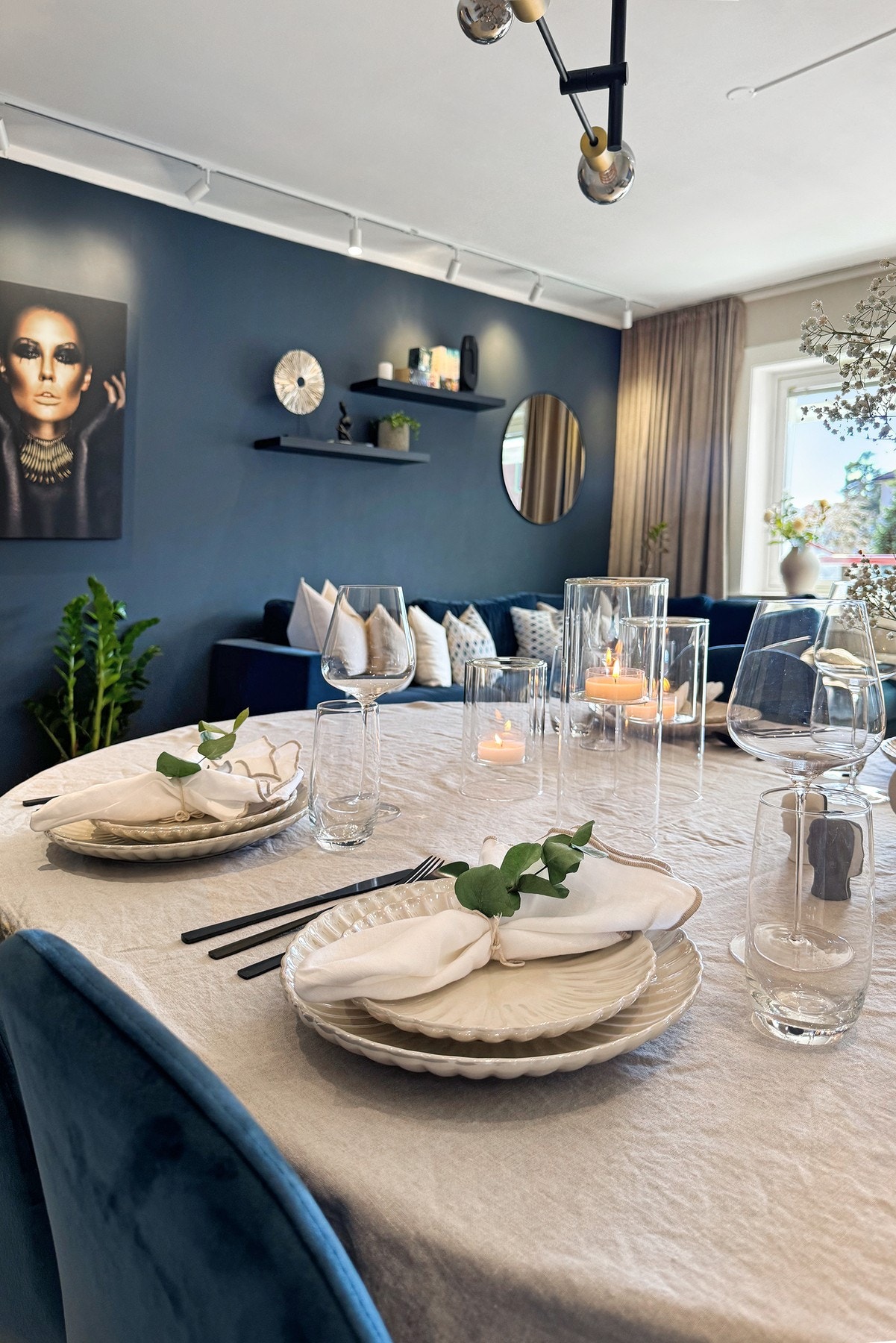 Varmtvann og kabel tv/internett er inkludert i felleskostnadene. Galleribilde