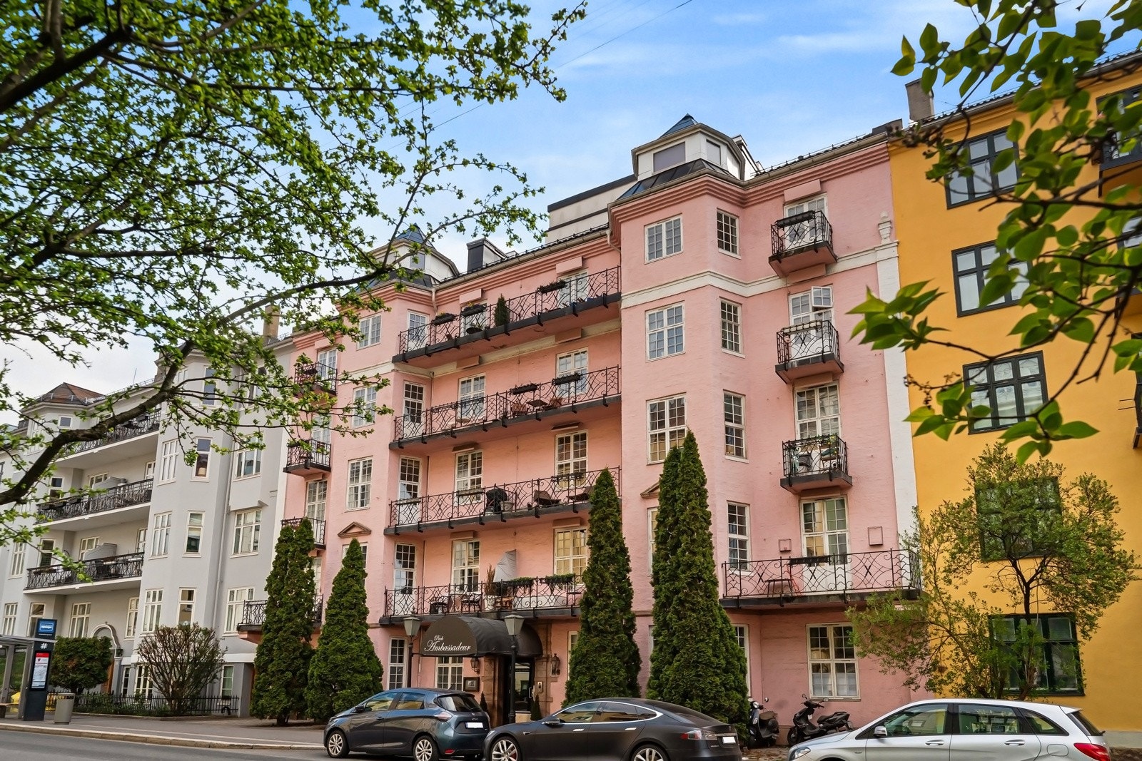 Klassisk og ærverdig fasade. Galleribilde