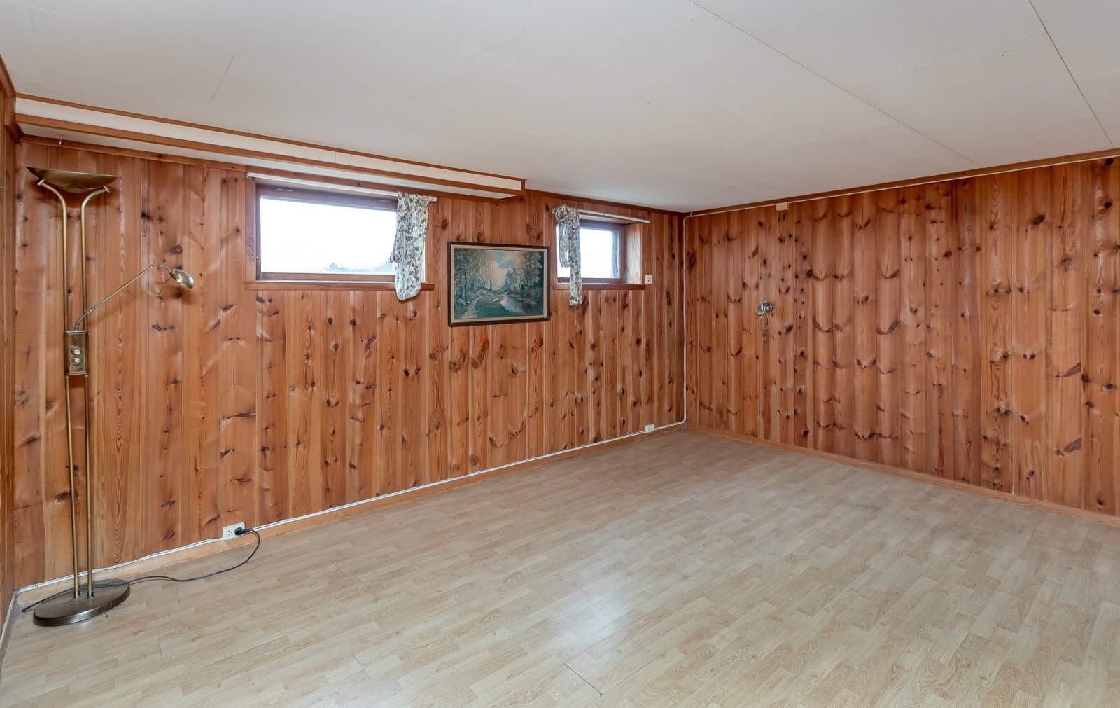 Rom i kjeller Galleribilde