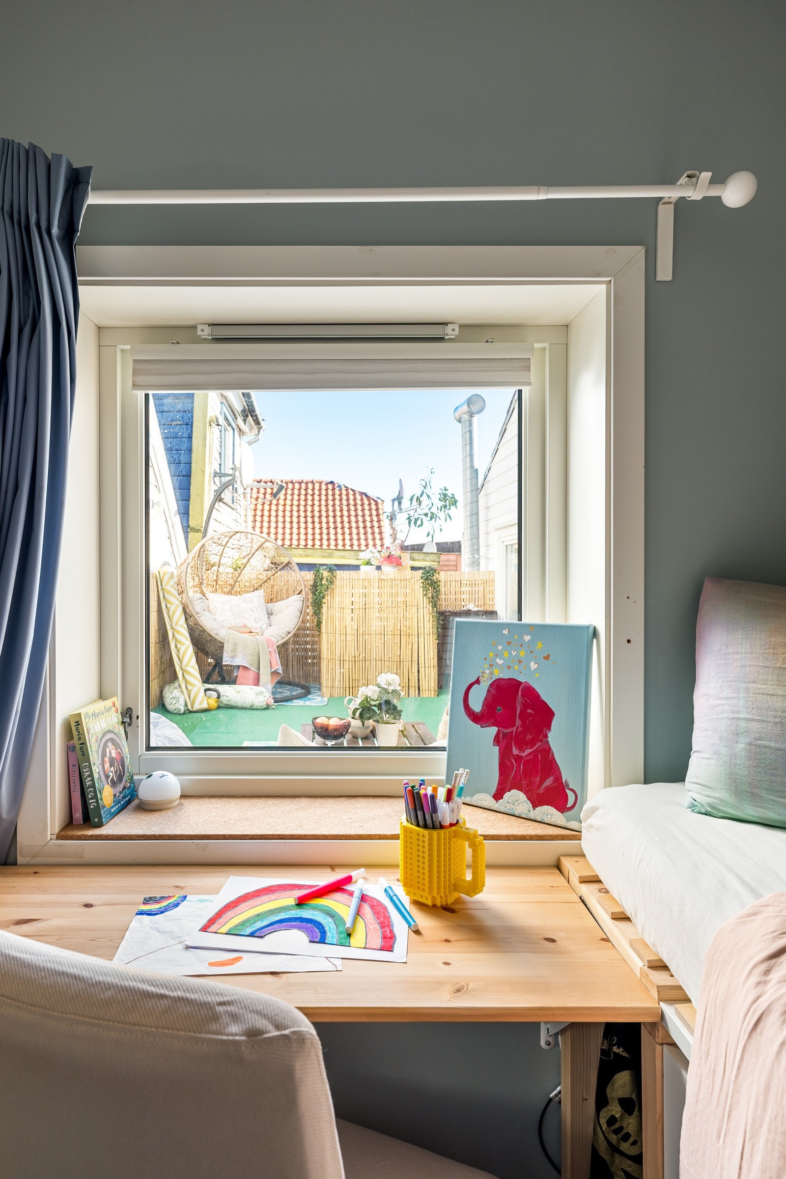 Det er også et utmerket kontor eller en super garderobe. Galleribilde