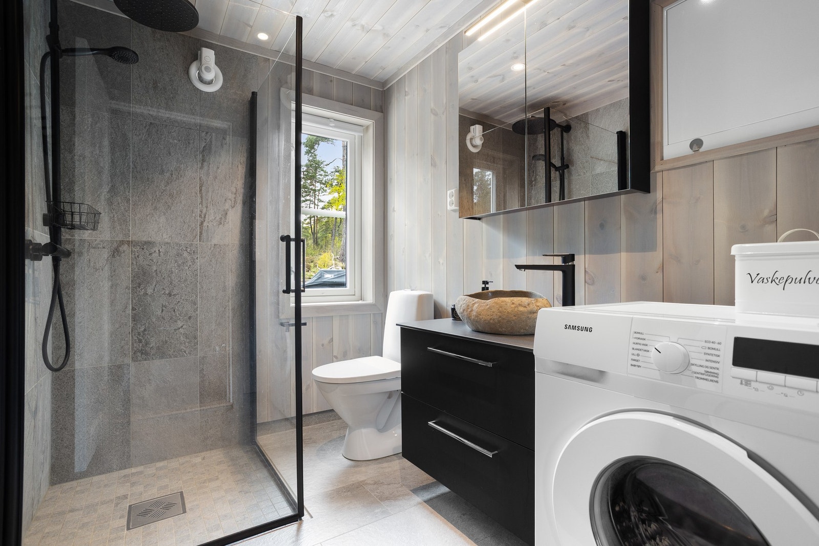 Hovedbad i 1.etg. Galleribilde