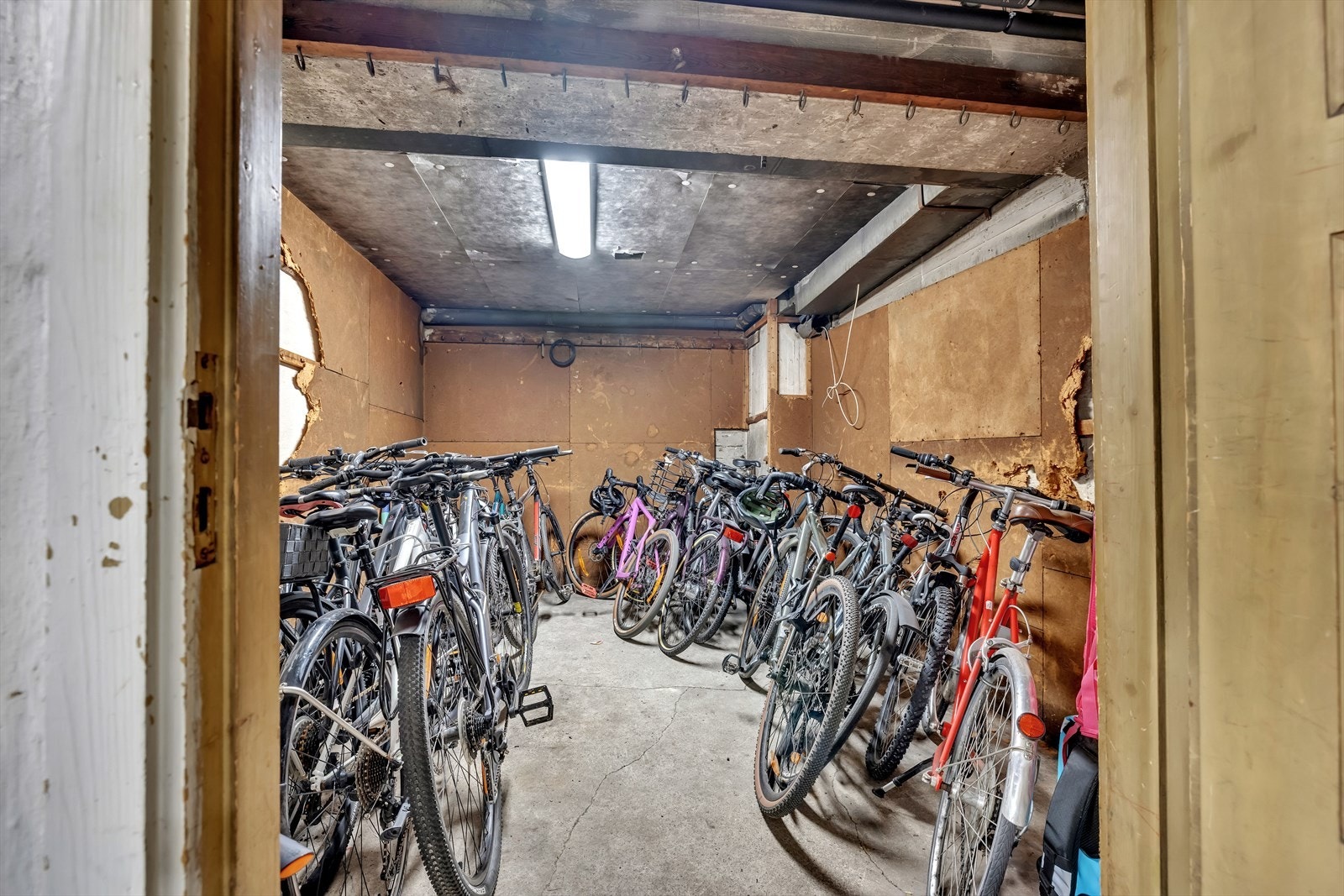 I samme område som fellesvaskeriet finner du sameiets sykkelparkering Galleribilde