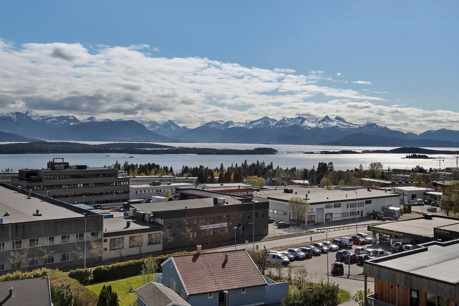 Flott utsikt fra terrasse Galleribilde