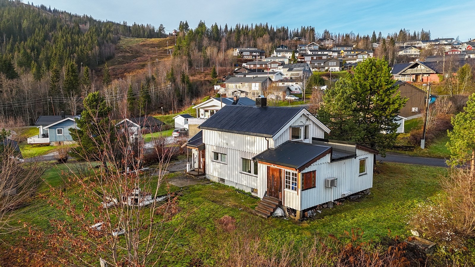 Skillevollen er like i nærheten. Galleribilde