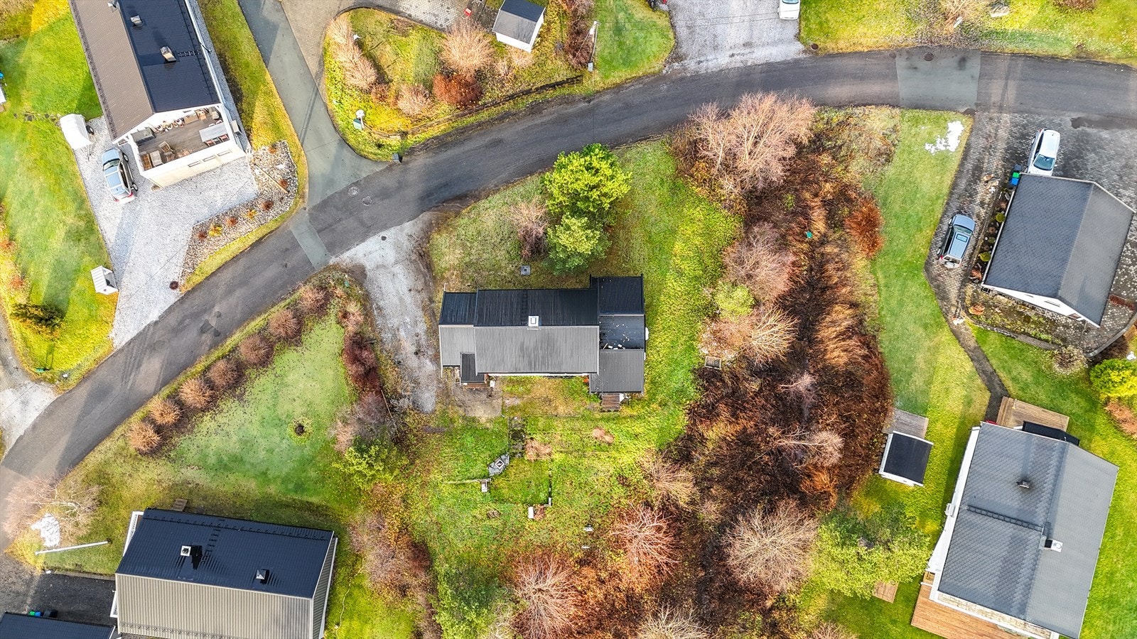 Eiendomstomten er på ca. 1152kvm, og har dermed stort potensiale. Galleribilde