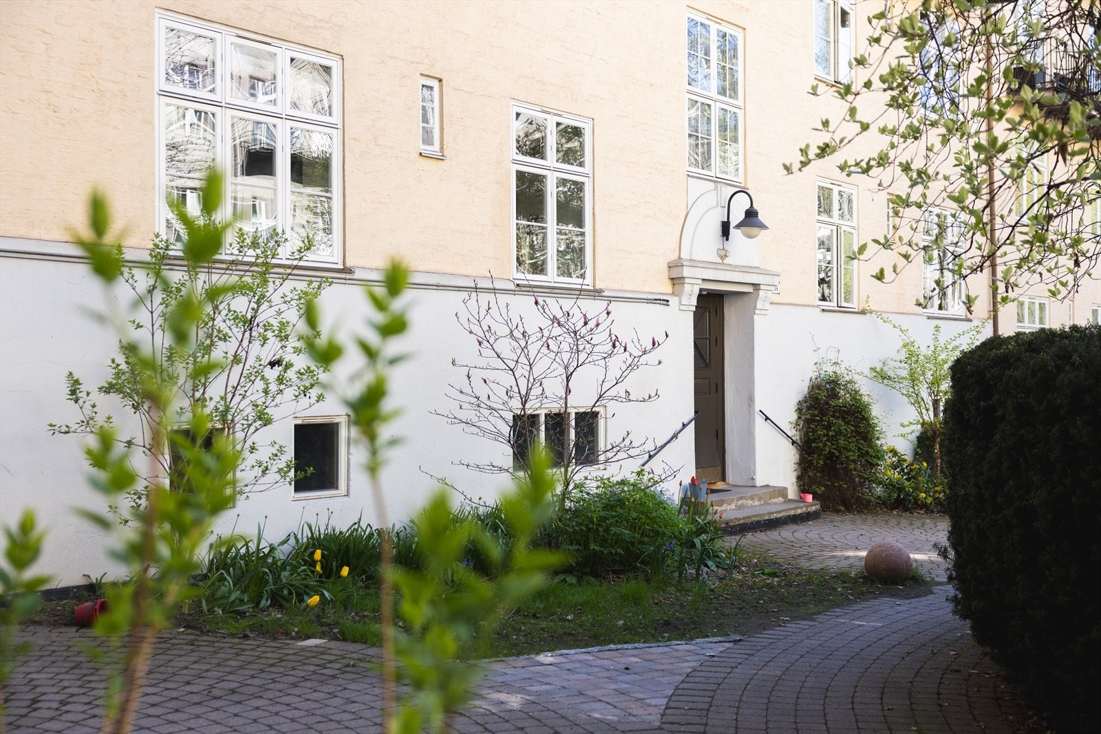 Adressen er skreddersydd for deg som ønsker å bo sentralt, men samtidig tilbaketrukket. Galleribilde