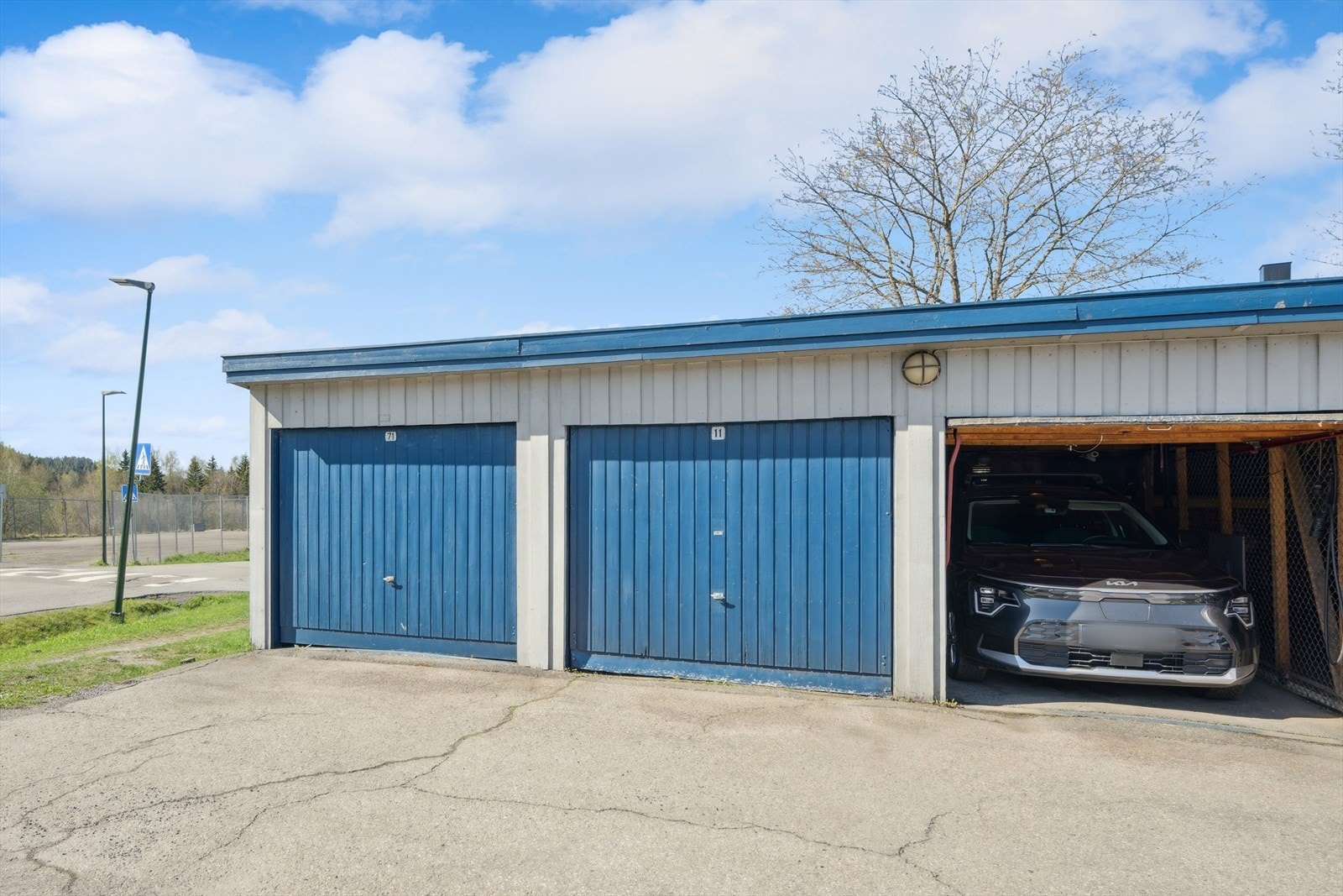 Garasjeplass i rekke. Galleribilde