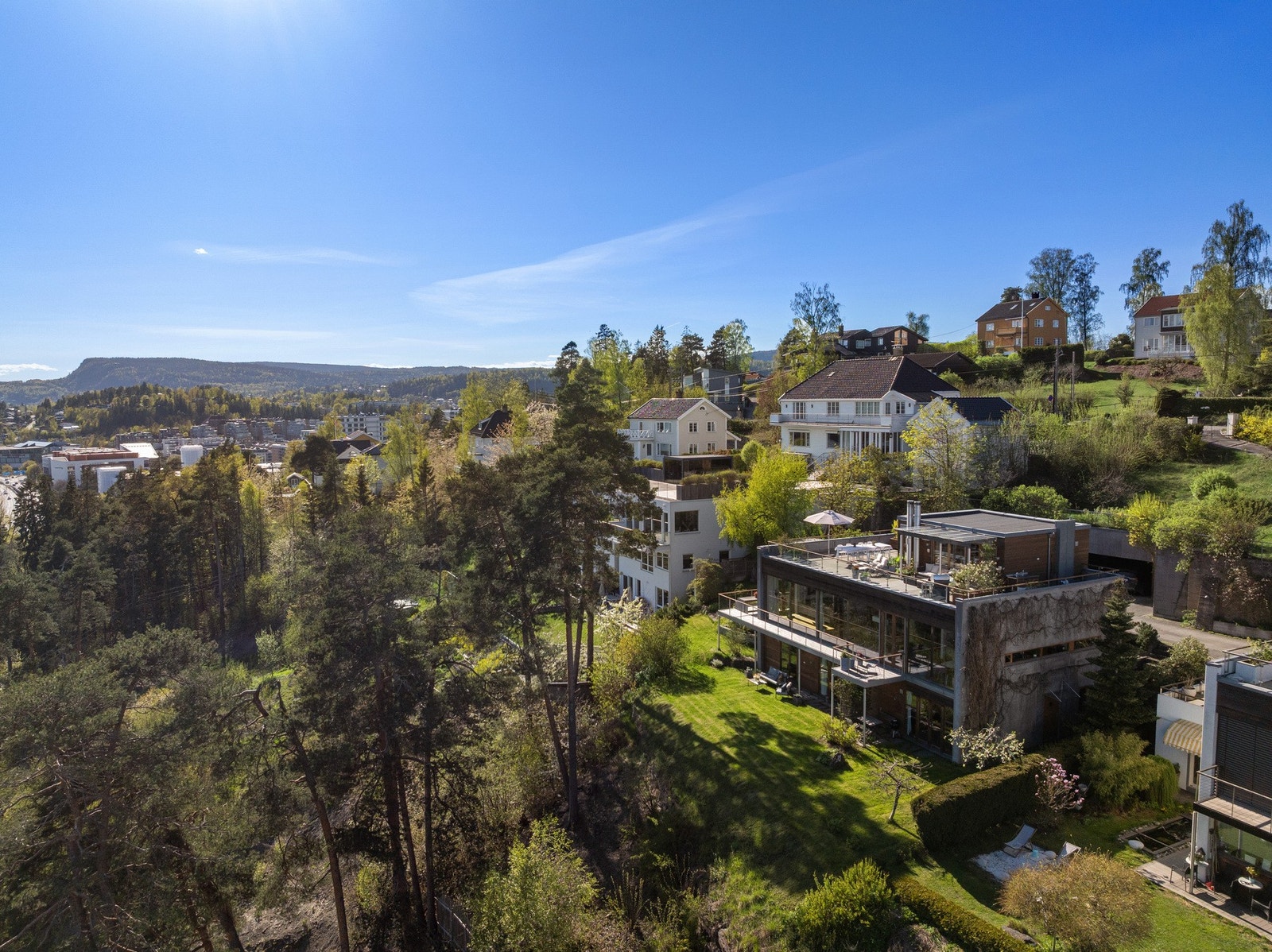 Et flott funkishus - tegnet av Meinich arkitekter Galleribilde