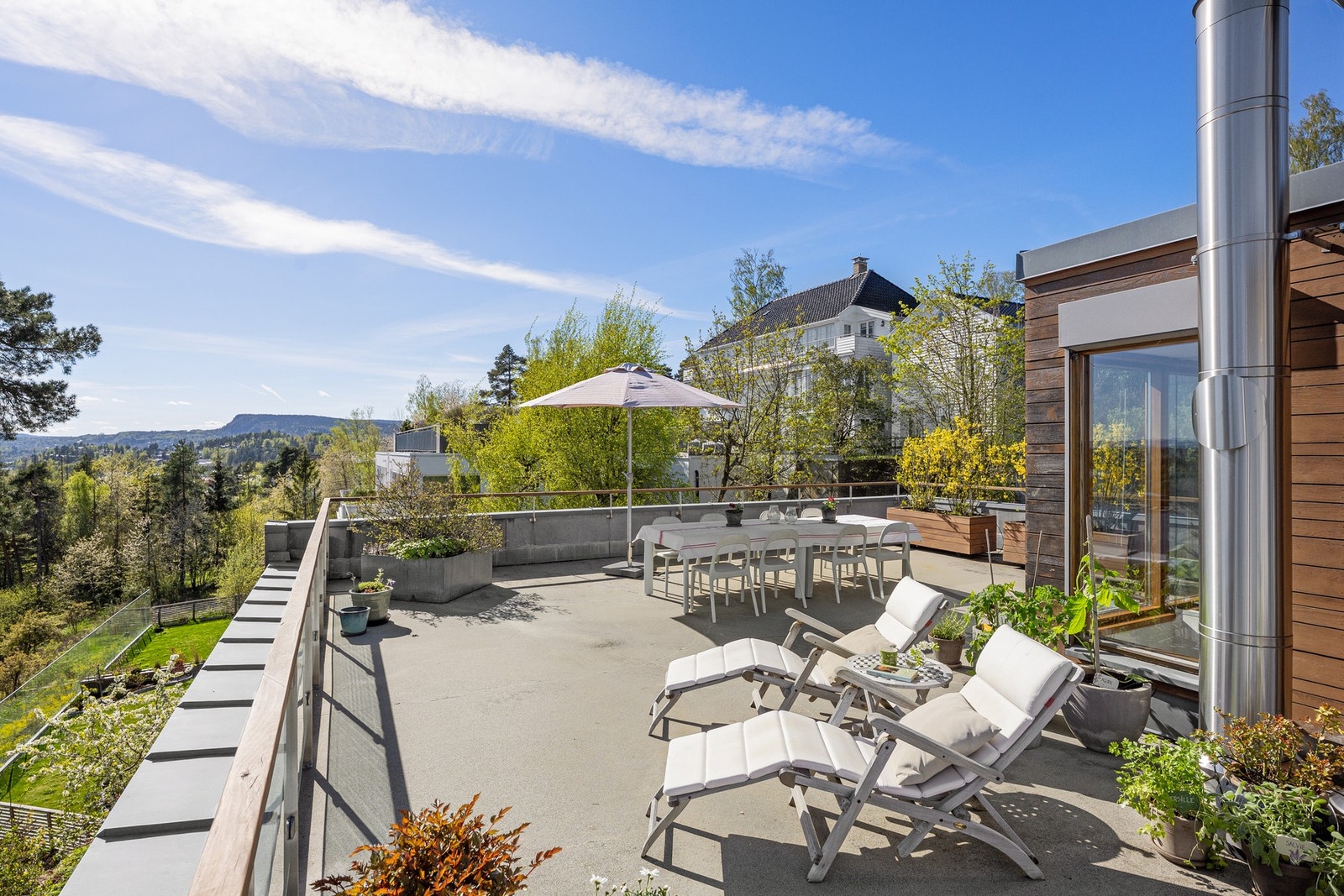 Åpent, høyt og fritt - med en unik panoramautsikt Galleribilde