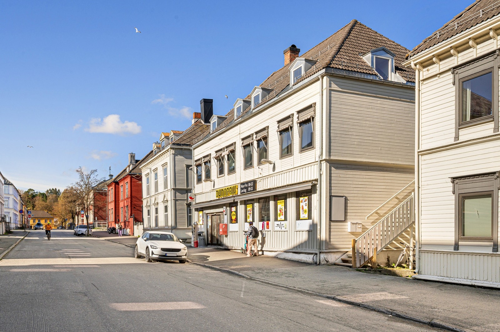 Bunnpris ligger et steinkast unna leiligheten. Galleribilde