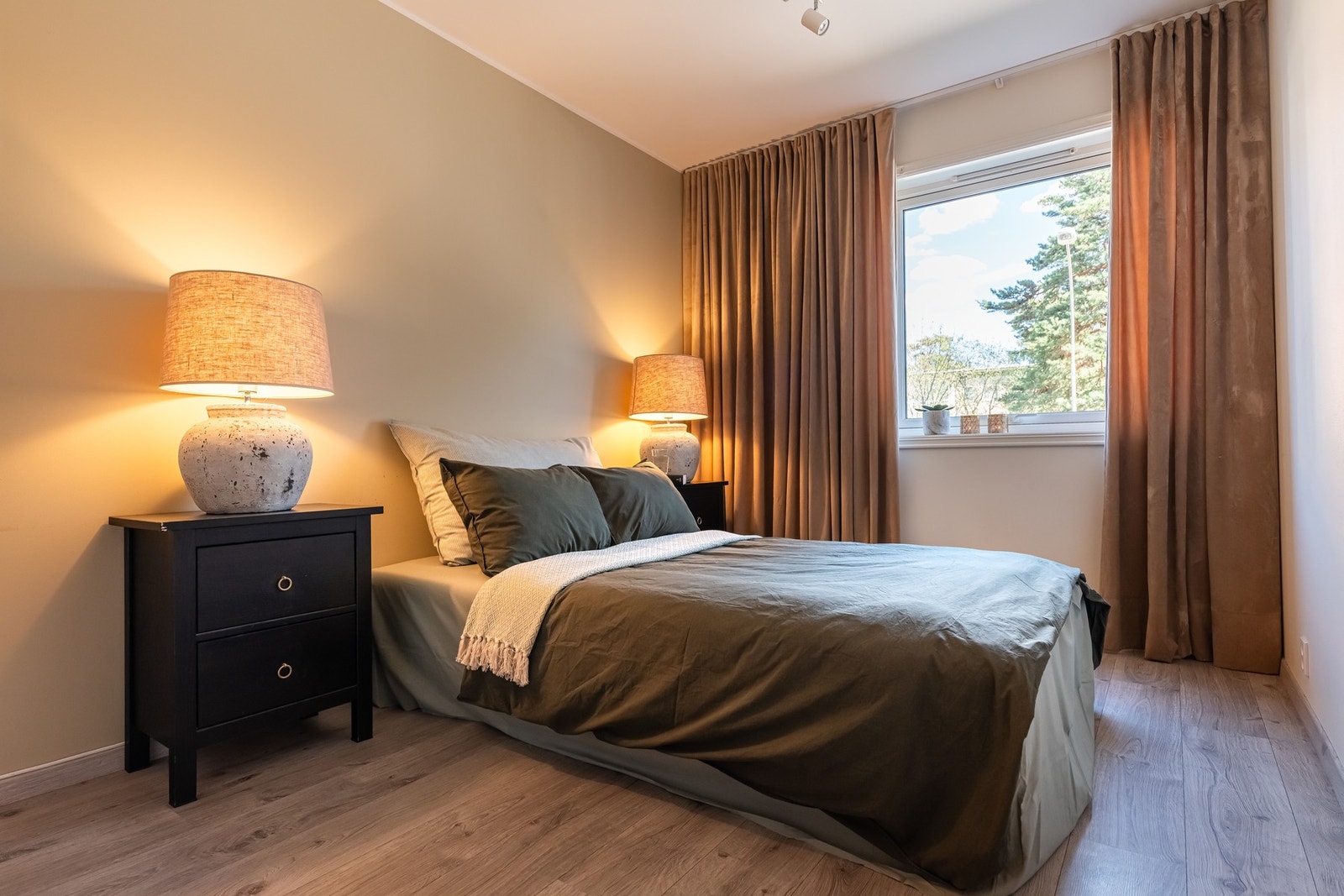 Det andre soverommet passer godt som barnerom, gjesterom eller kontor - alt etter ønske og behov. Galleribilde