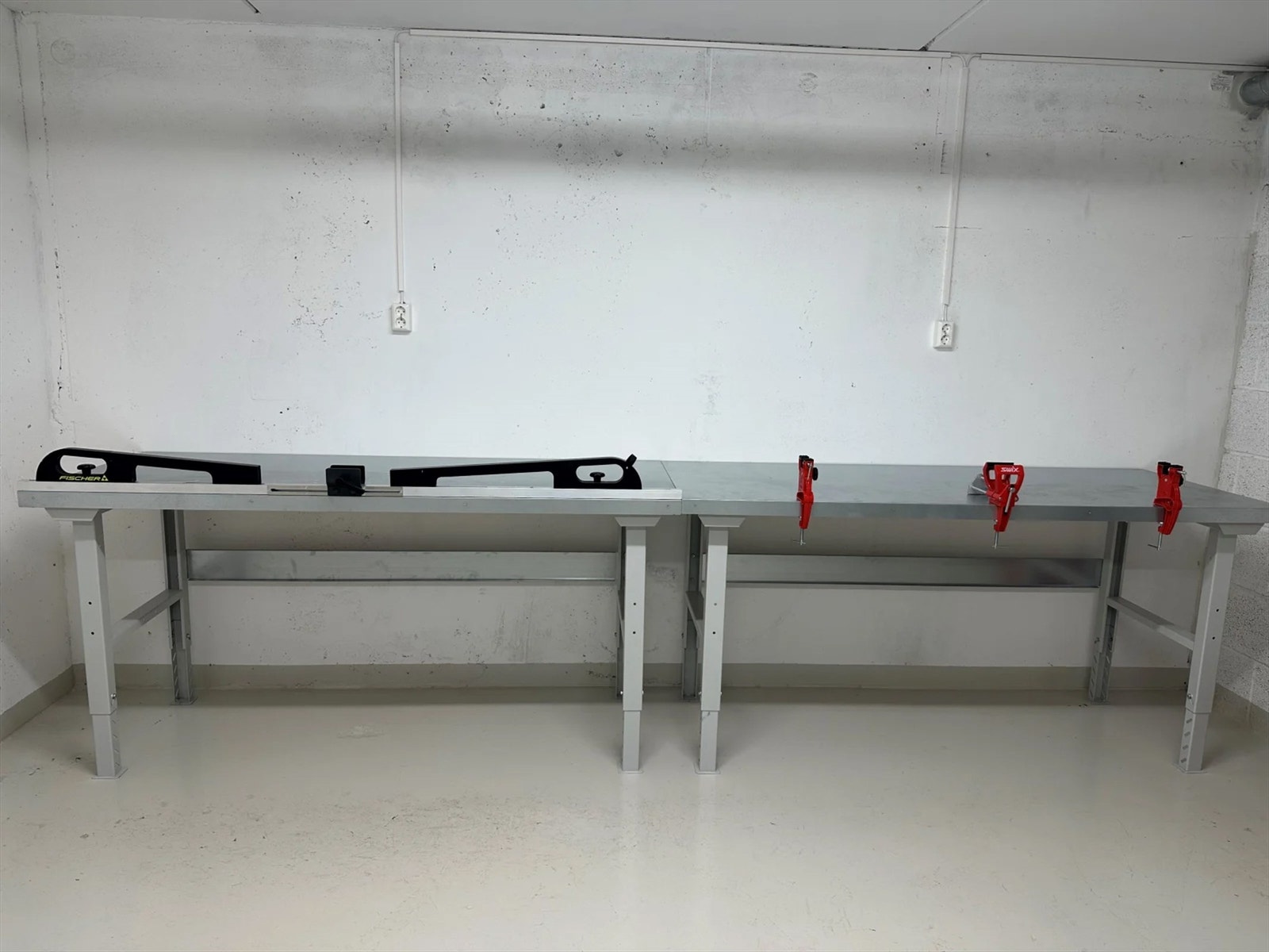 Bord for skismøring i kjeller. Galleribilde