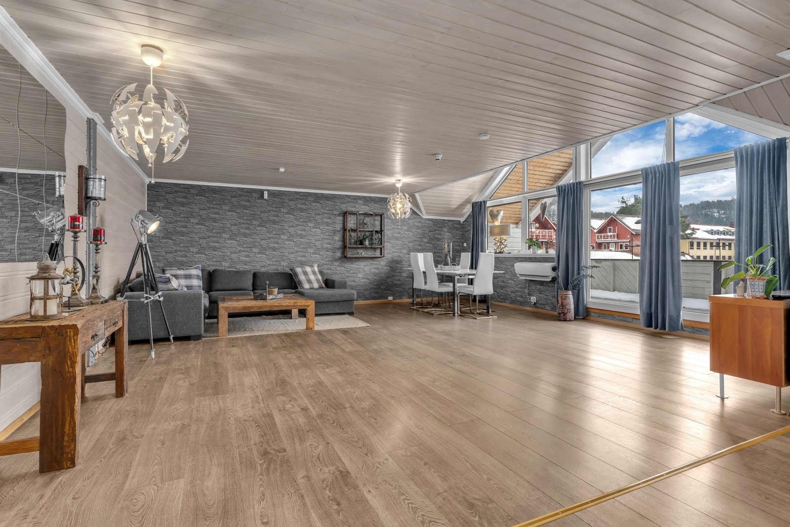 PrivatMegleren v/ Jonas Jaatun har gleden av å presentere Torsbyvegen 20! Galleribilde