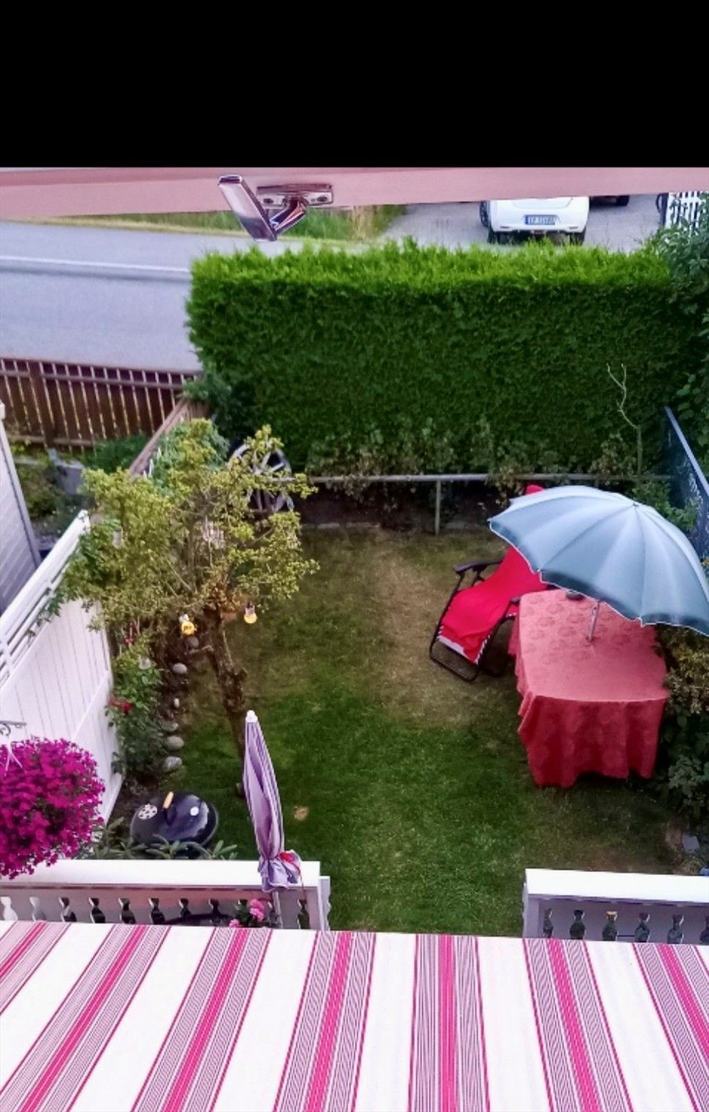 Hage - Selgeres eget bilde Galleribilde