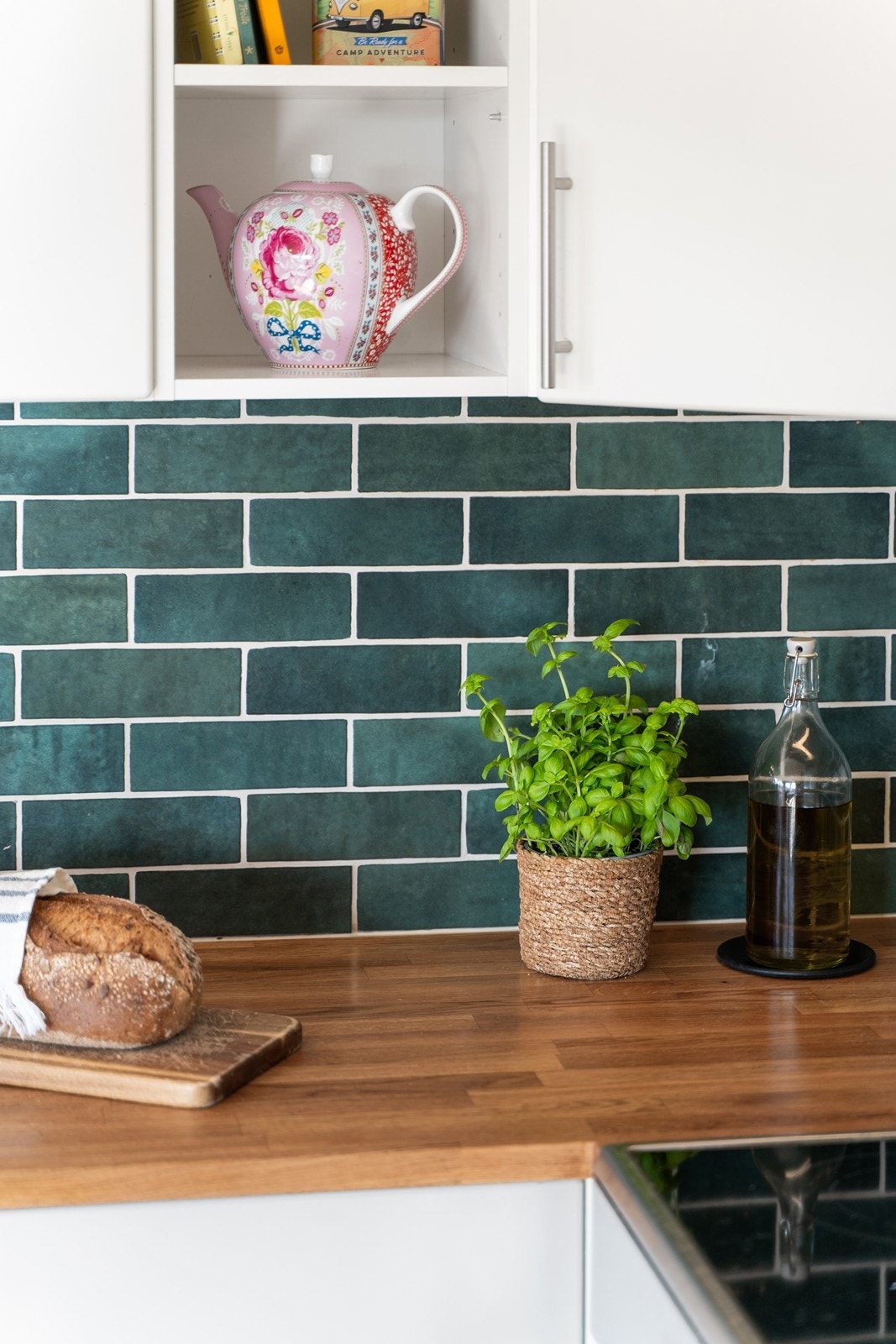 Gode arbeidsflater kjøkkenbenk av tre. Galleribilde