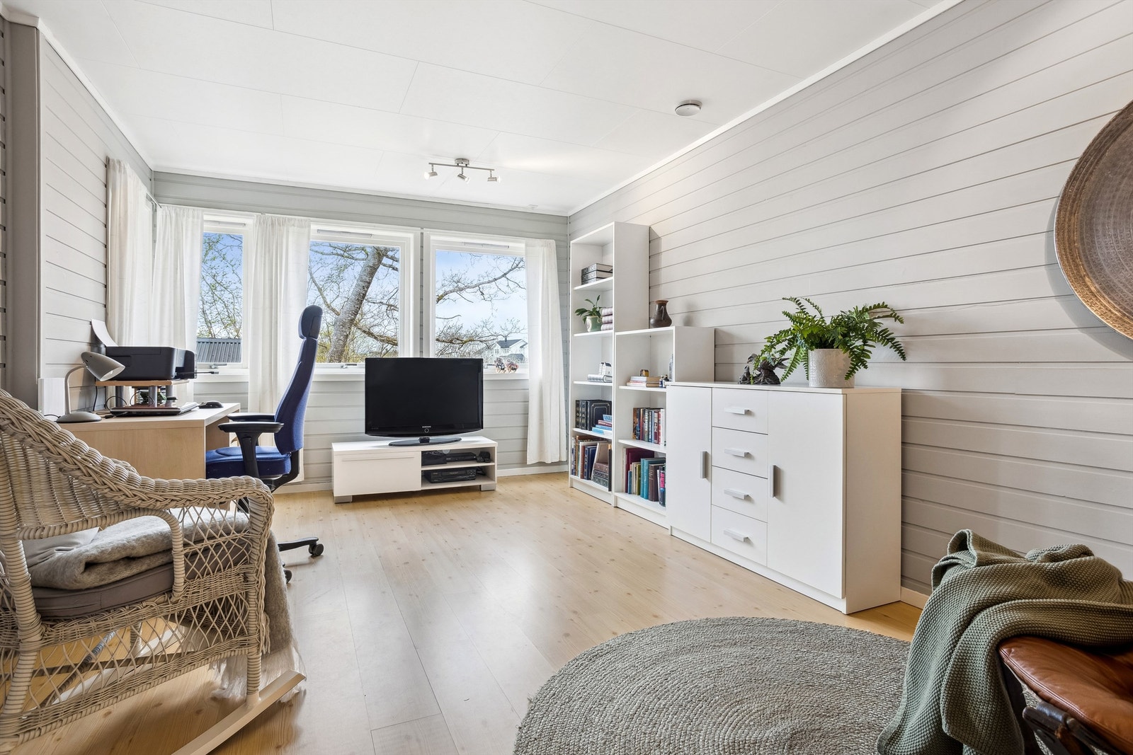 Kjellerstuen har god størrelse og kan også benyttes som soverom. Galleribilde