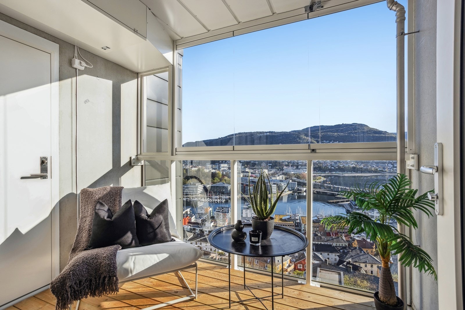 Velkommen til Skoglien 35 - Presentert av Børge Smørdal Nilsen v/DNB Eiendom. Galleribilde