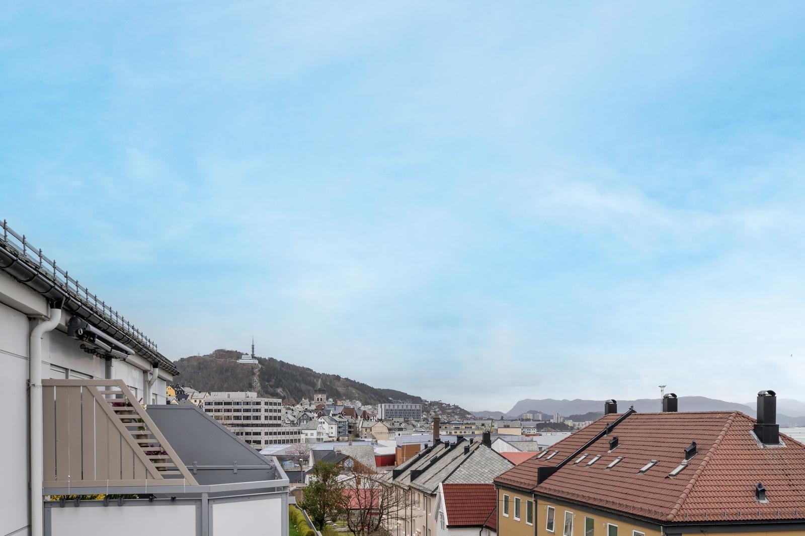 Velkommen til Ivar Aasens gate 35 - presentert av eiendomsmegler MNEF Julianne Sørheim v/Proaktiv Eiendomsmegling! Galleribilde