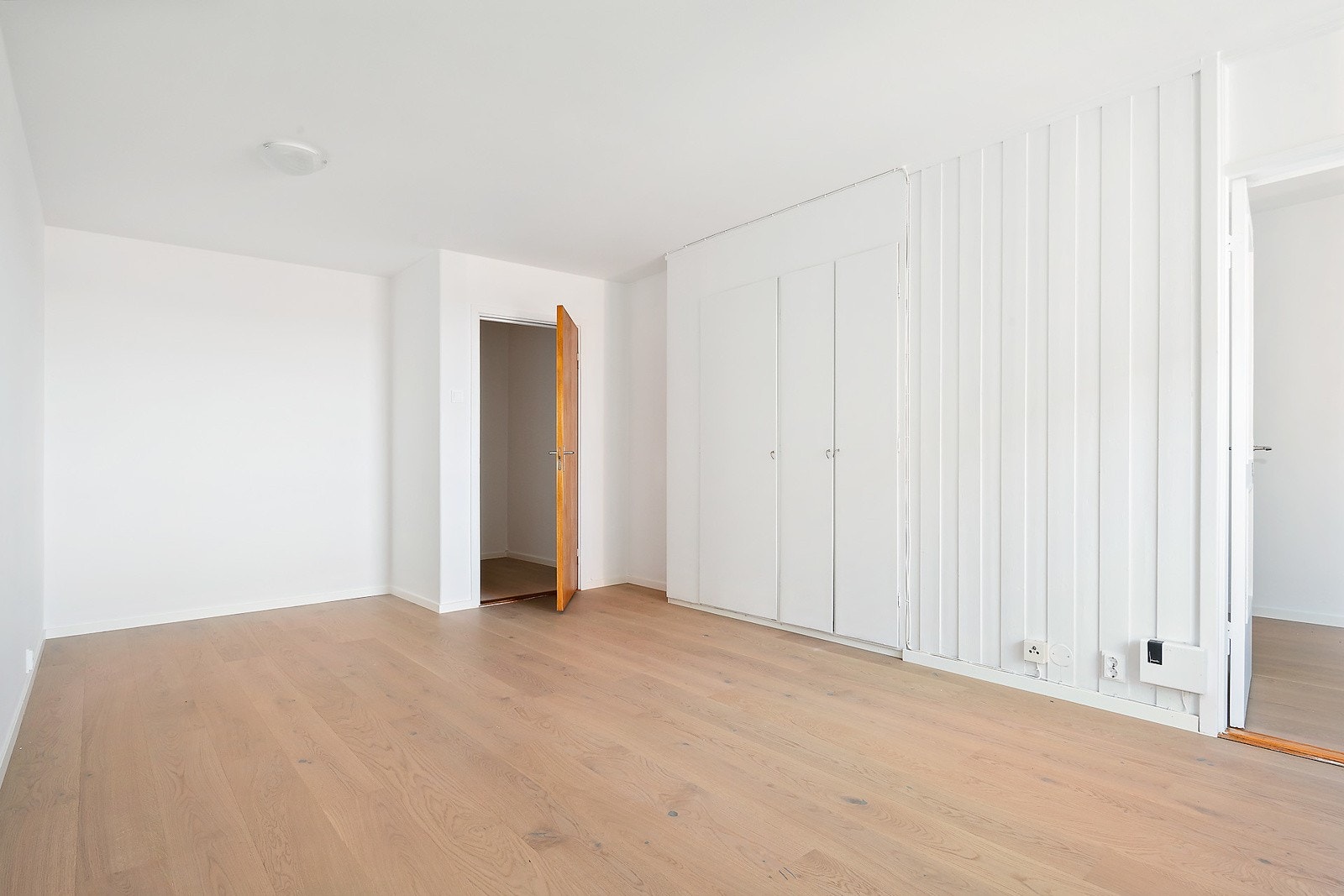 Nymalte overflater og nye gulv i 2025 Galleribilde