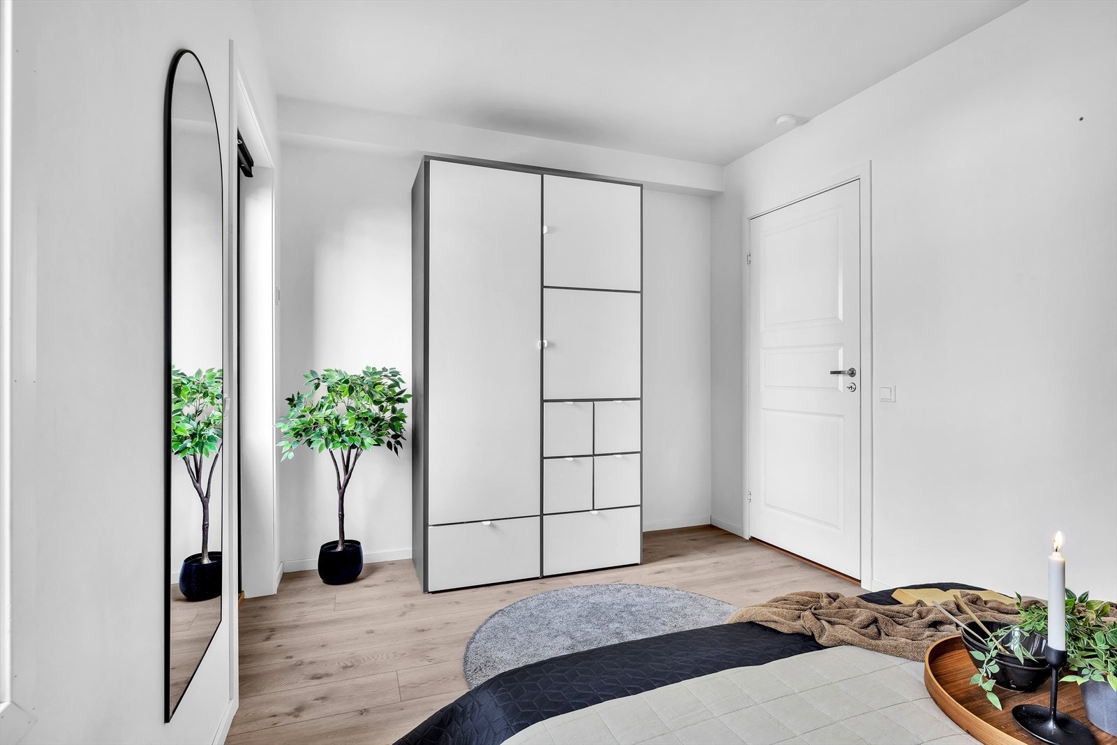 Soverom 2 med garderobeplass. Galleribilde