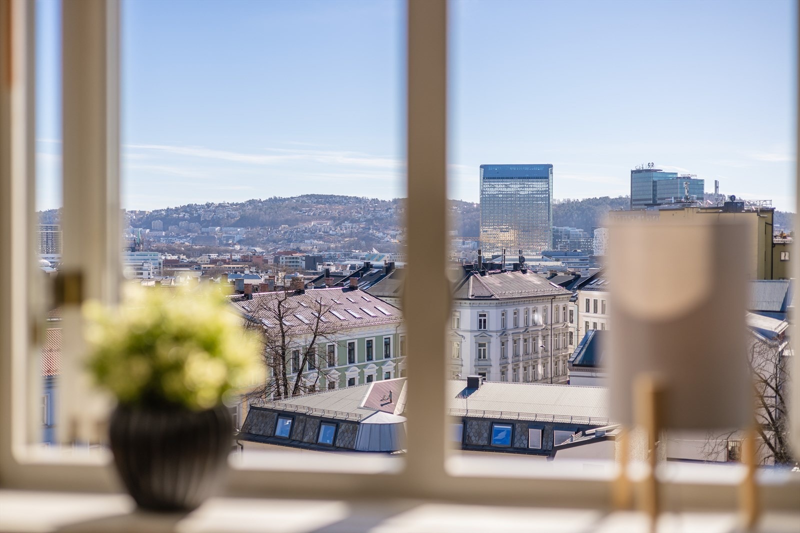 Fantastisk utsikt over byen. Galleribilde