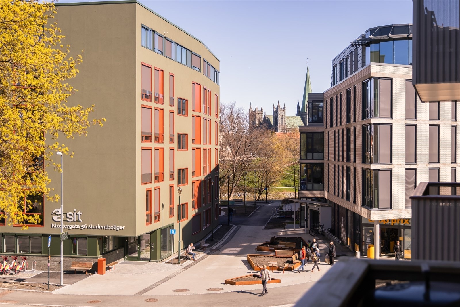 Fantastisk utsikt mot ærverdige Nidarosdomen. Coop Prix ligger rett over veien fra leiligheten. Galleribilde