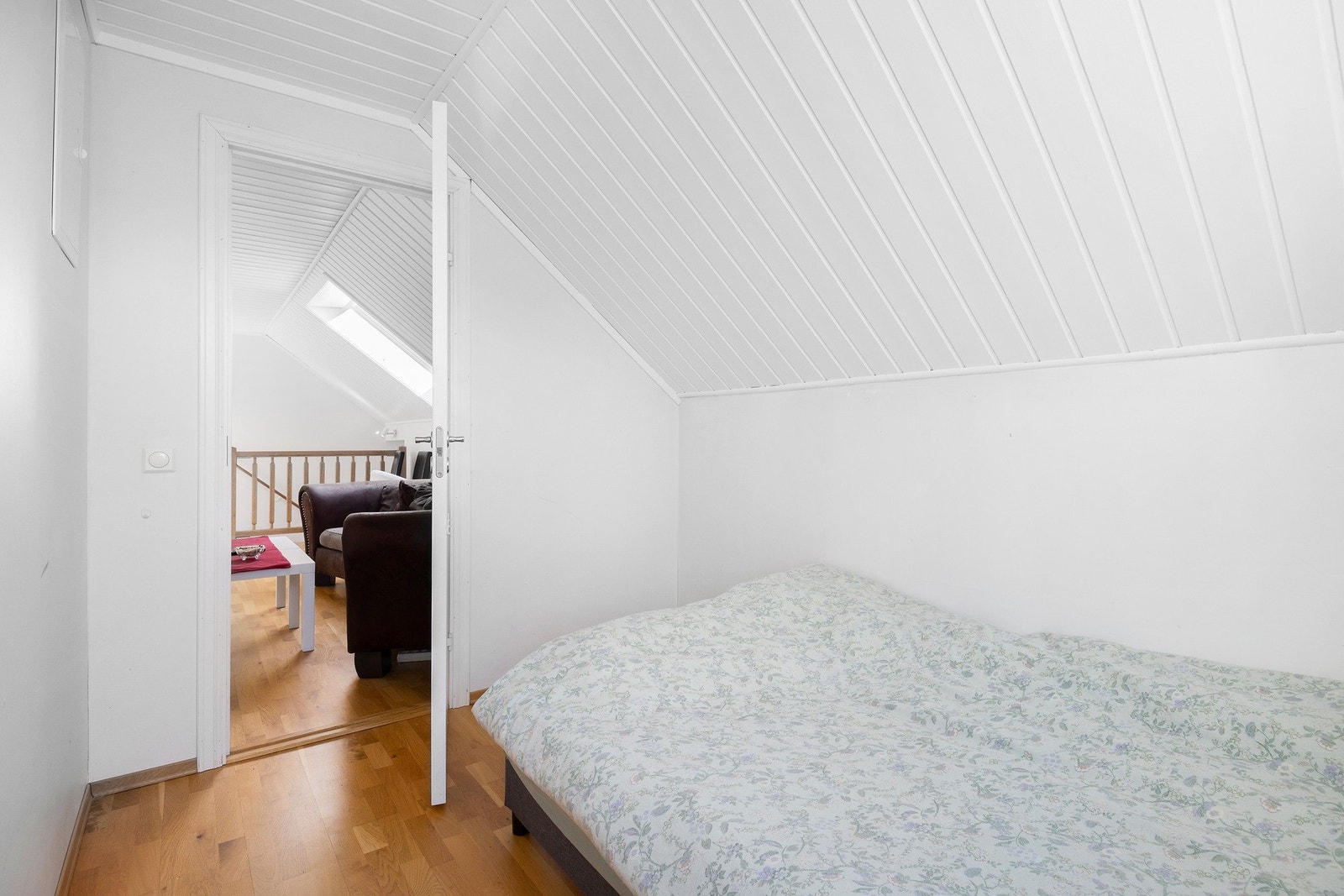 Boligen har to andre disponible rom - ikke godkjent soverom Galleribilde