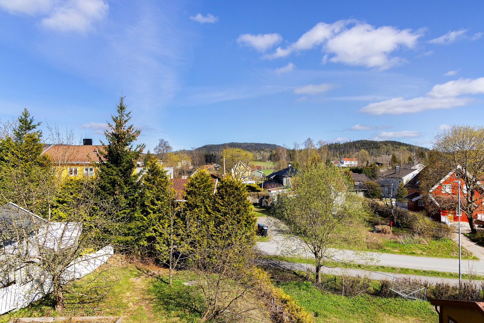 Engelsrud er et veletablert og barnevennlig villaområde i Asker Galleribilde