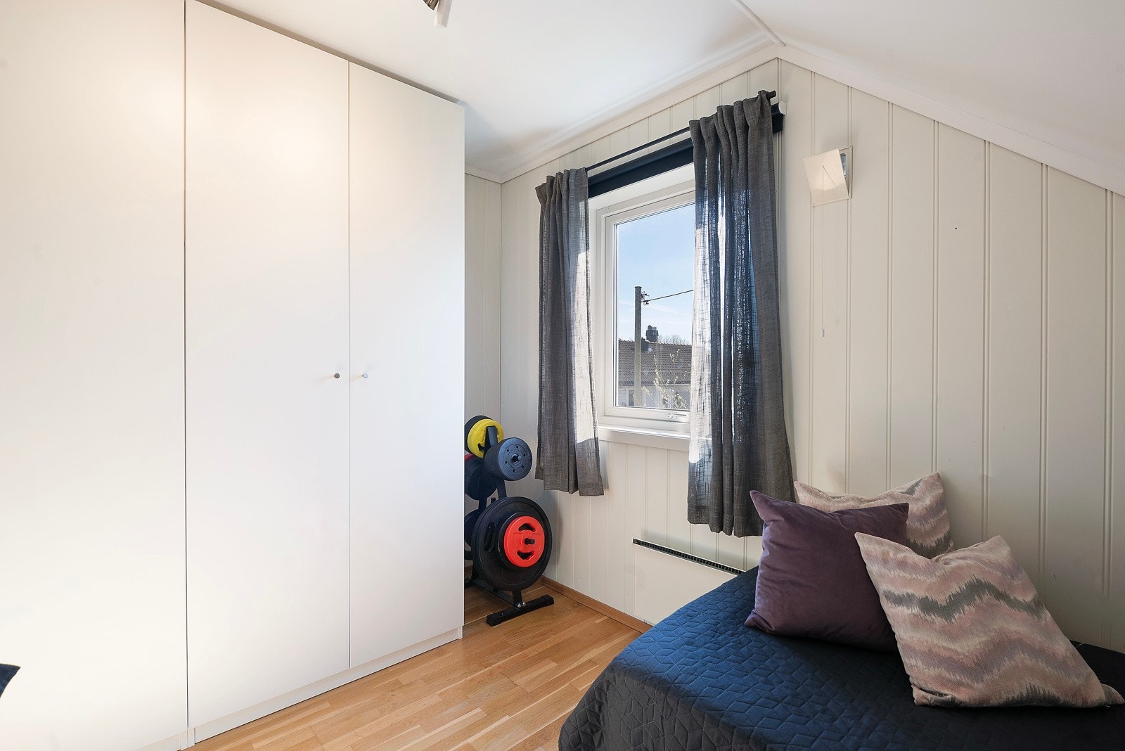 Alle rommene har en god størrelse, så det er plass til at hver familiemedlem har sitt private område Galleribilde